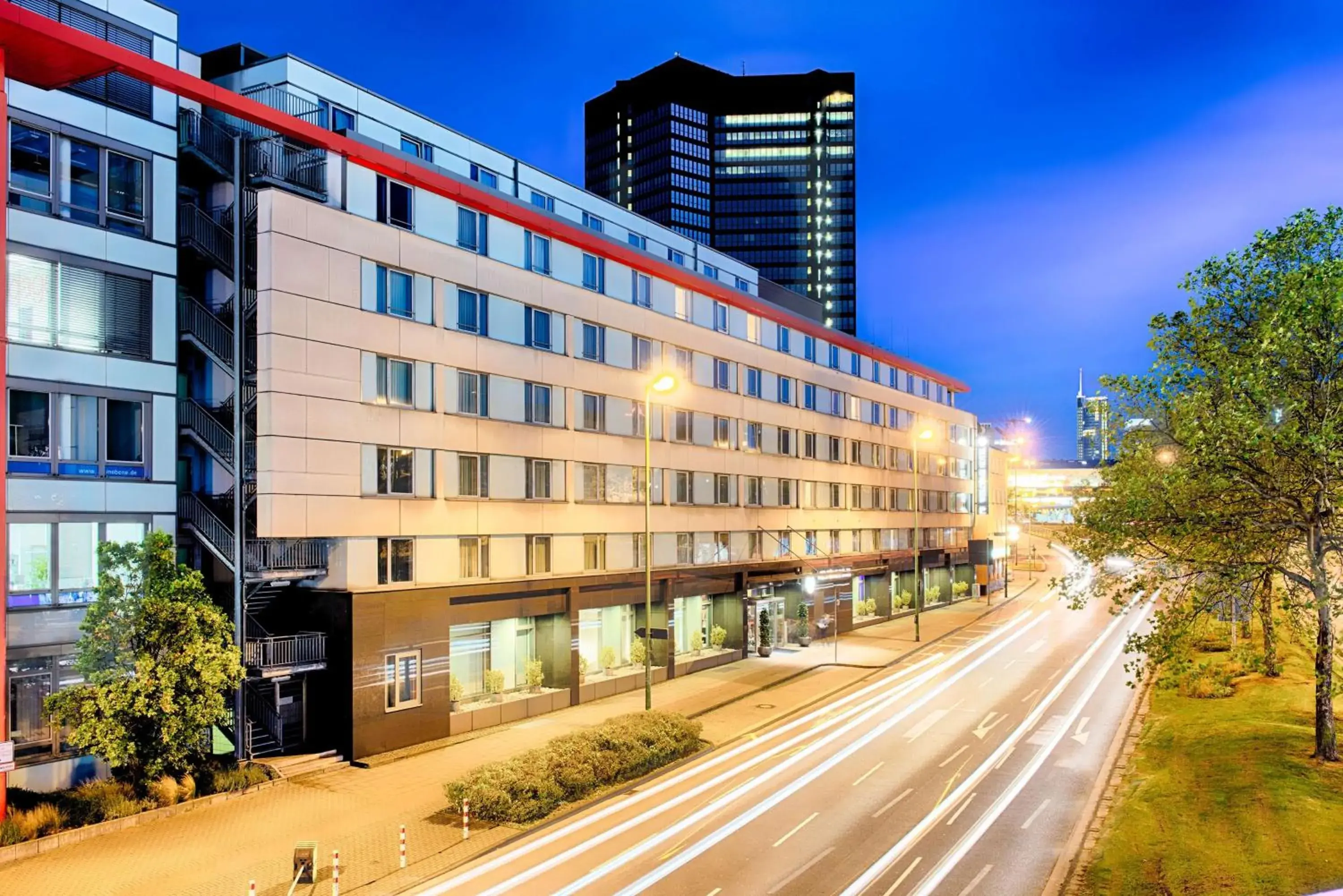 Property building in Ramada by Wyndham Essen Property building in Ramada by Wyndham Essen
