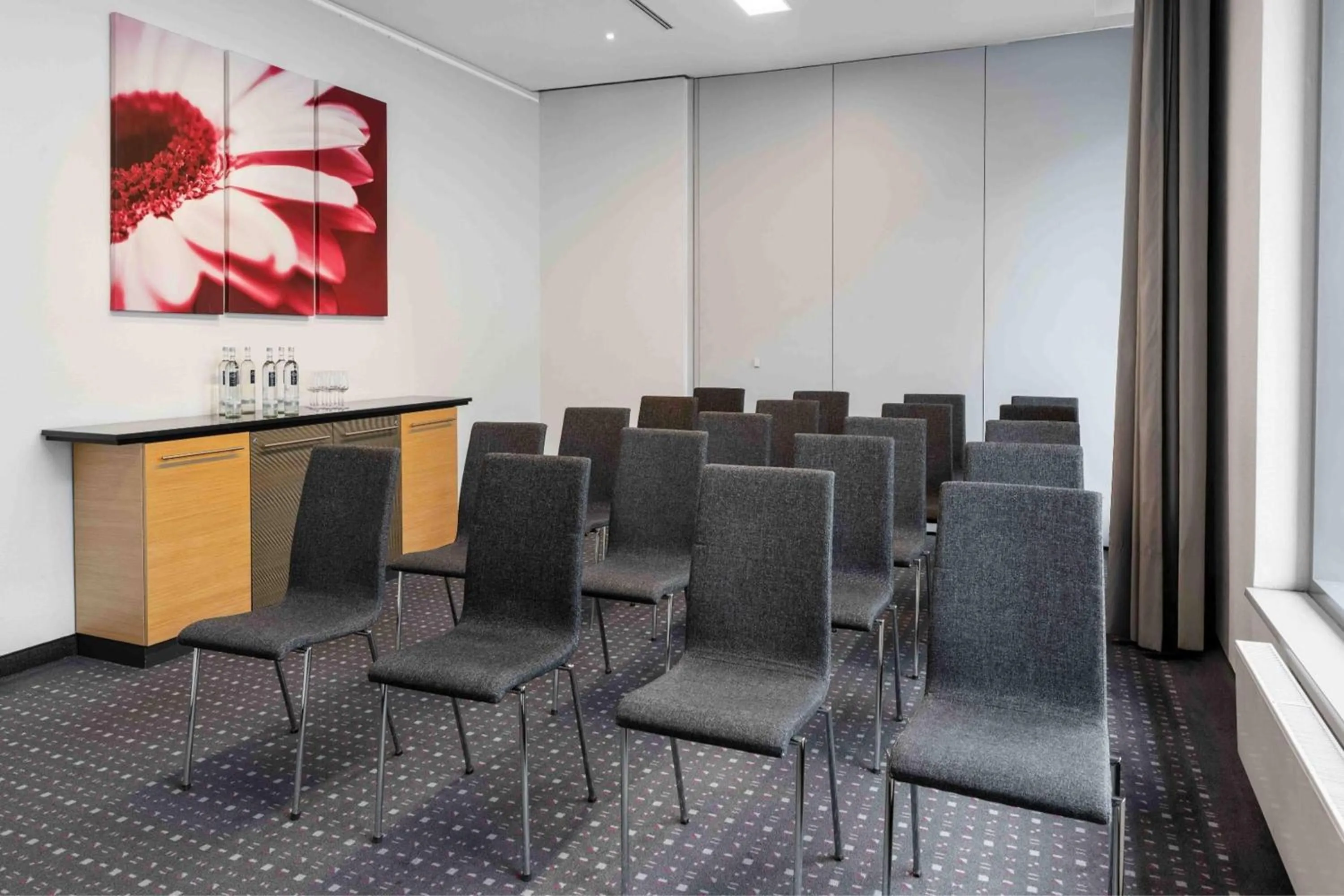 Meeting/conference room in Ramada by Wyndham Essen