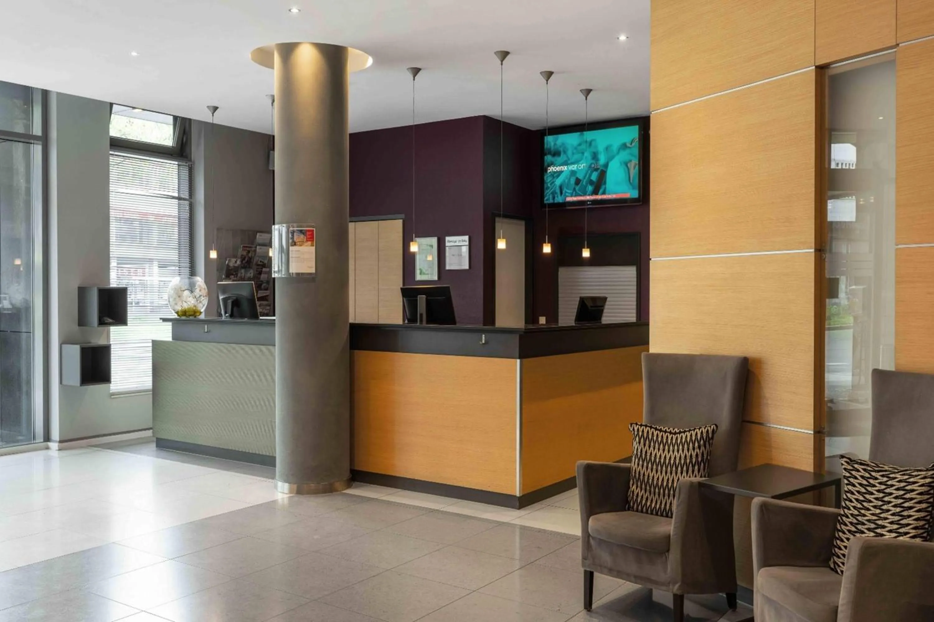 Lobby or reception in Ramada by Wyndham Essen