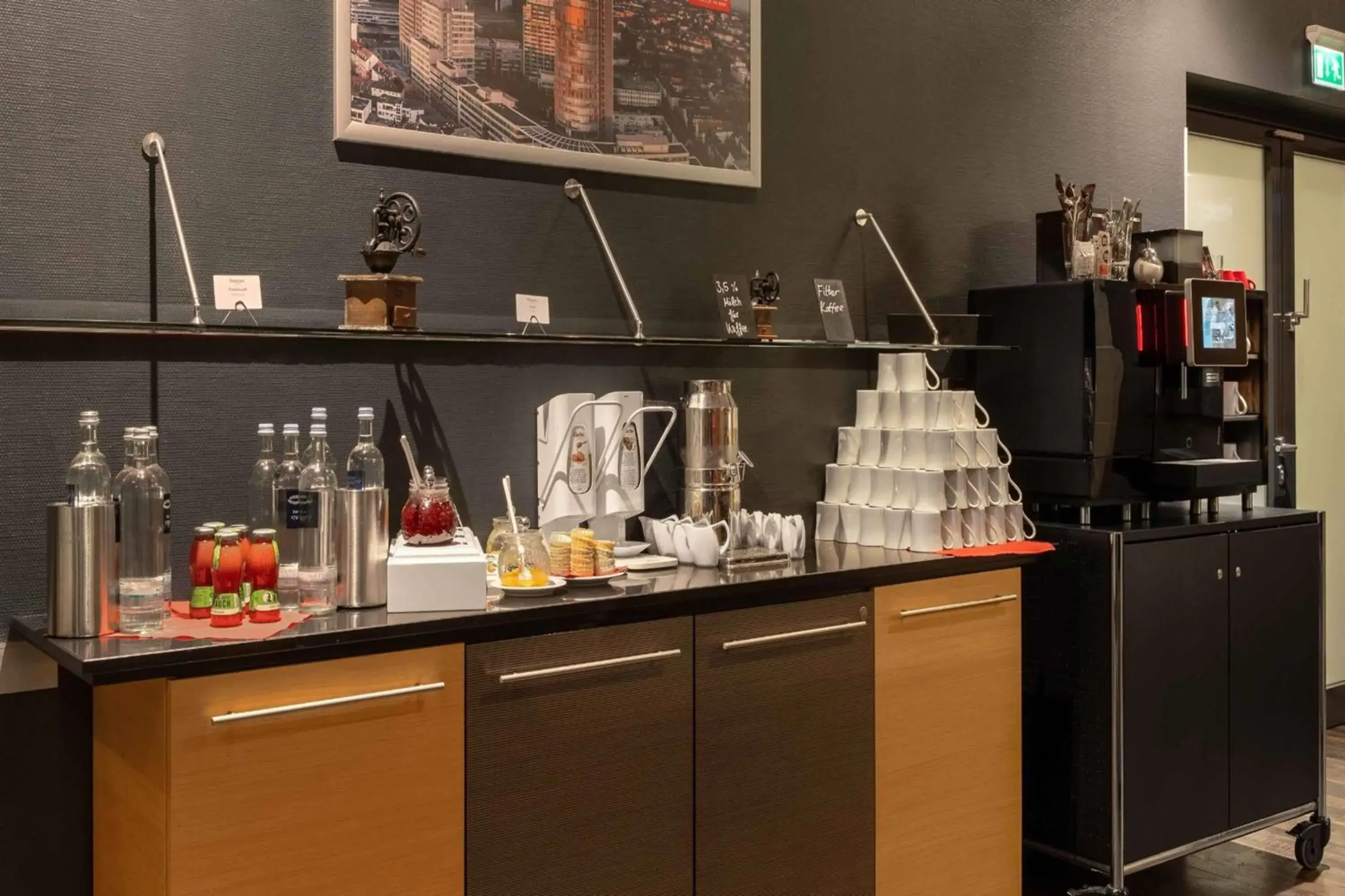 Property building in Ramada by Wyndham Essen Property building in Ramada by Wyndham Essen