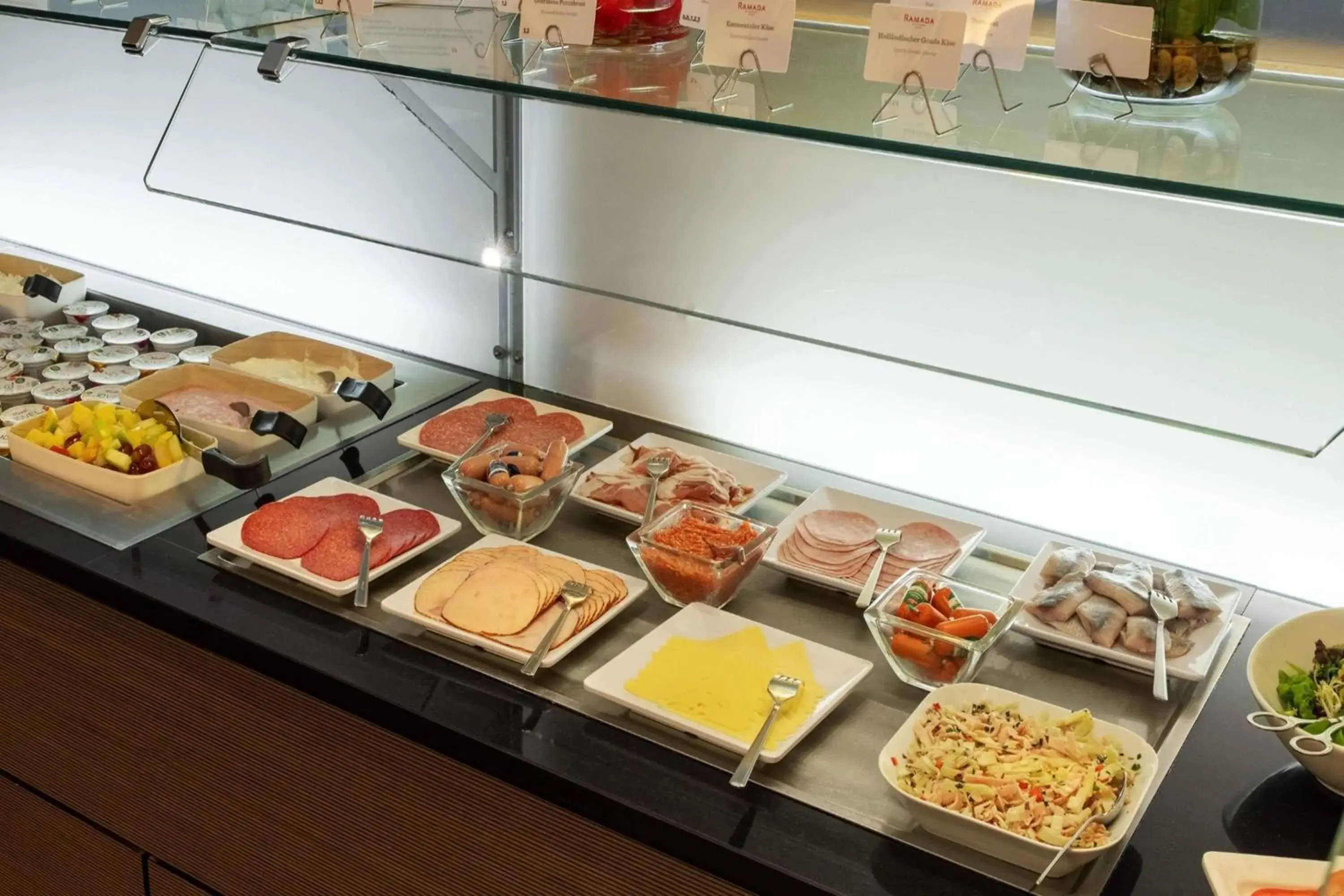 Property building in Ramada by Wyndham Essen Property building in Ramada by Wyndham Essen