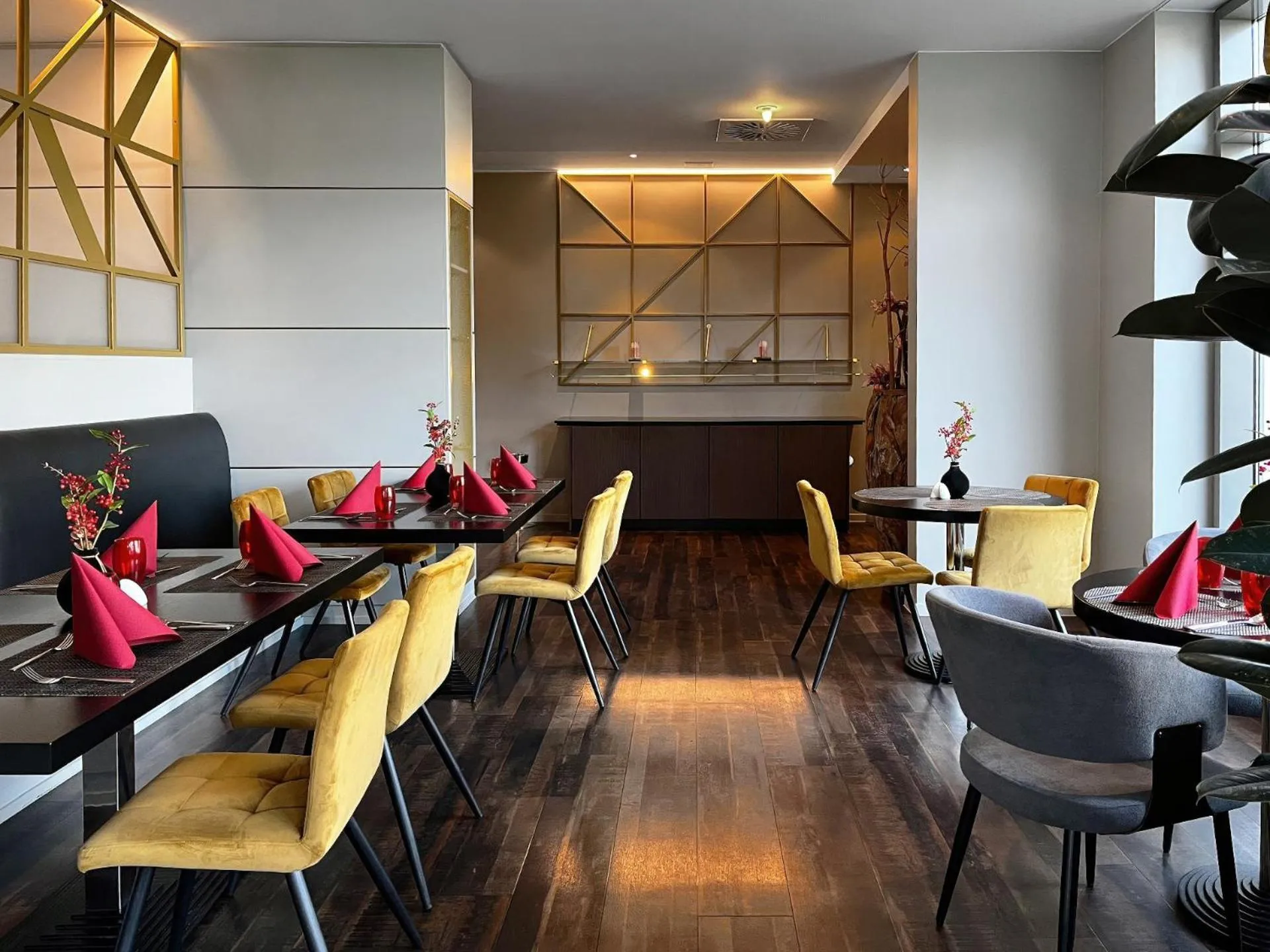 Restaurant/places to eat in Ramada by Wyndham Essen