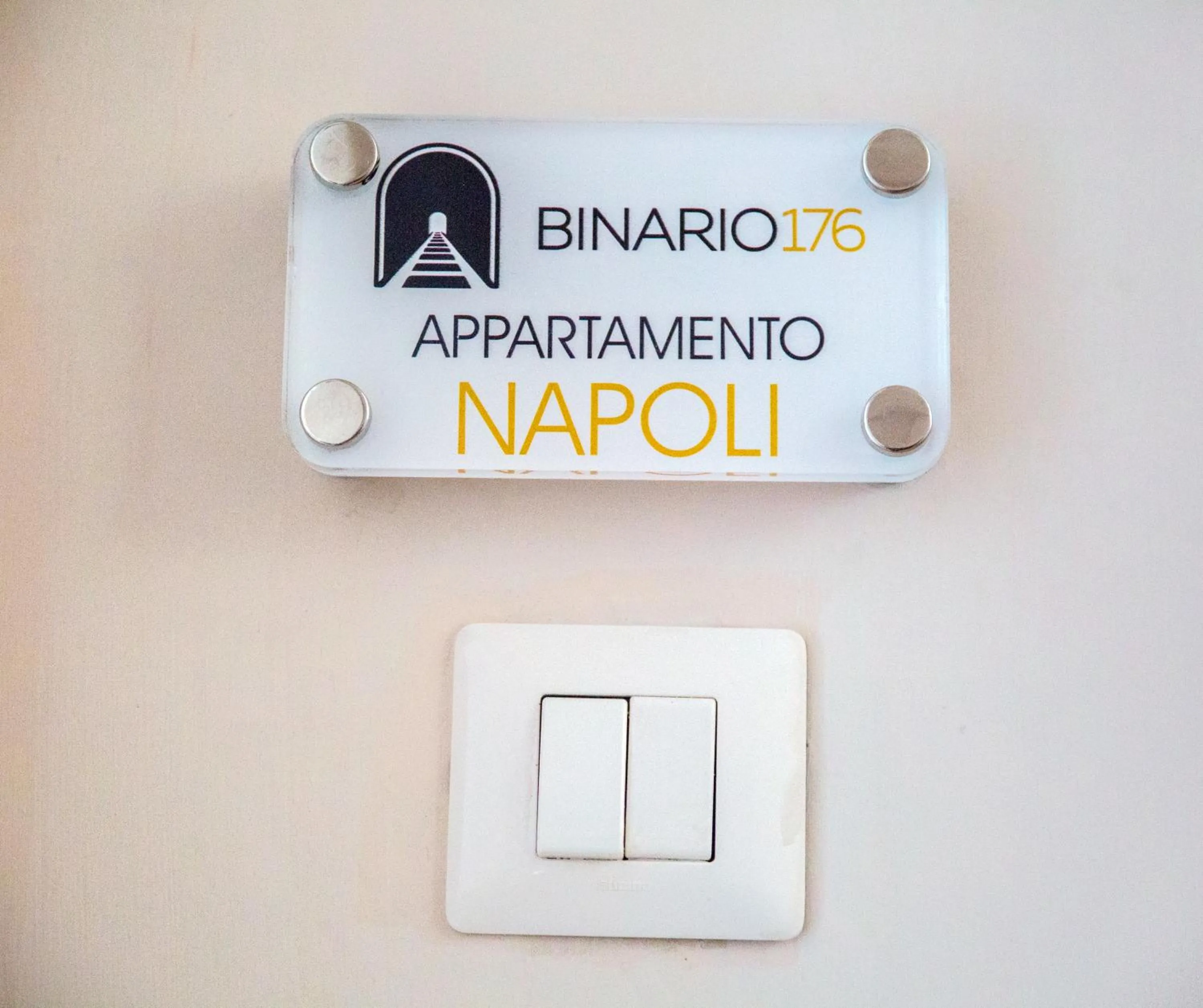 Property logo or sign in Binario176