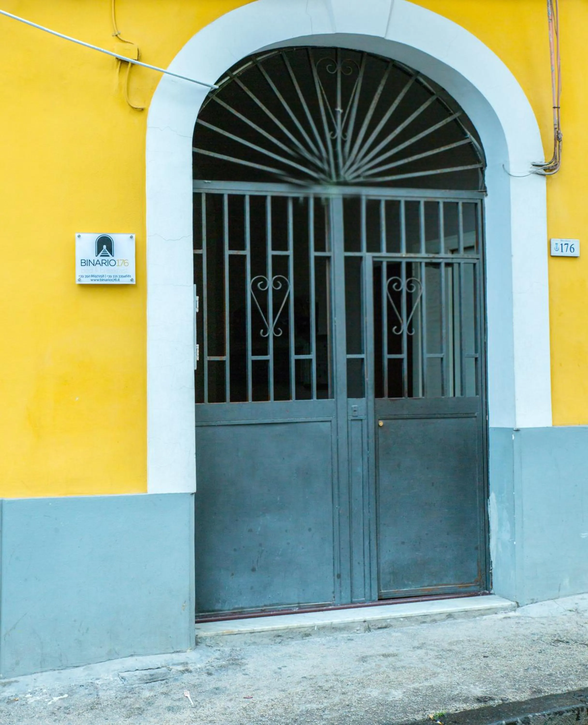 Facade/entrance in Binario176