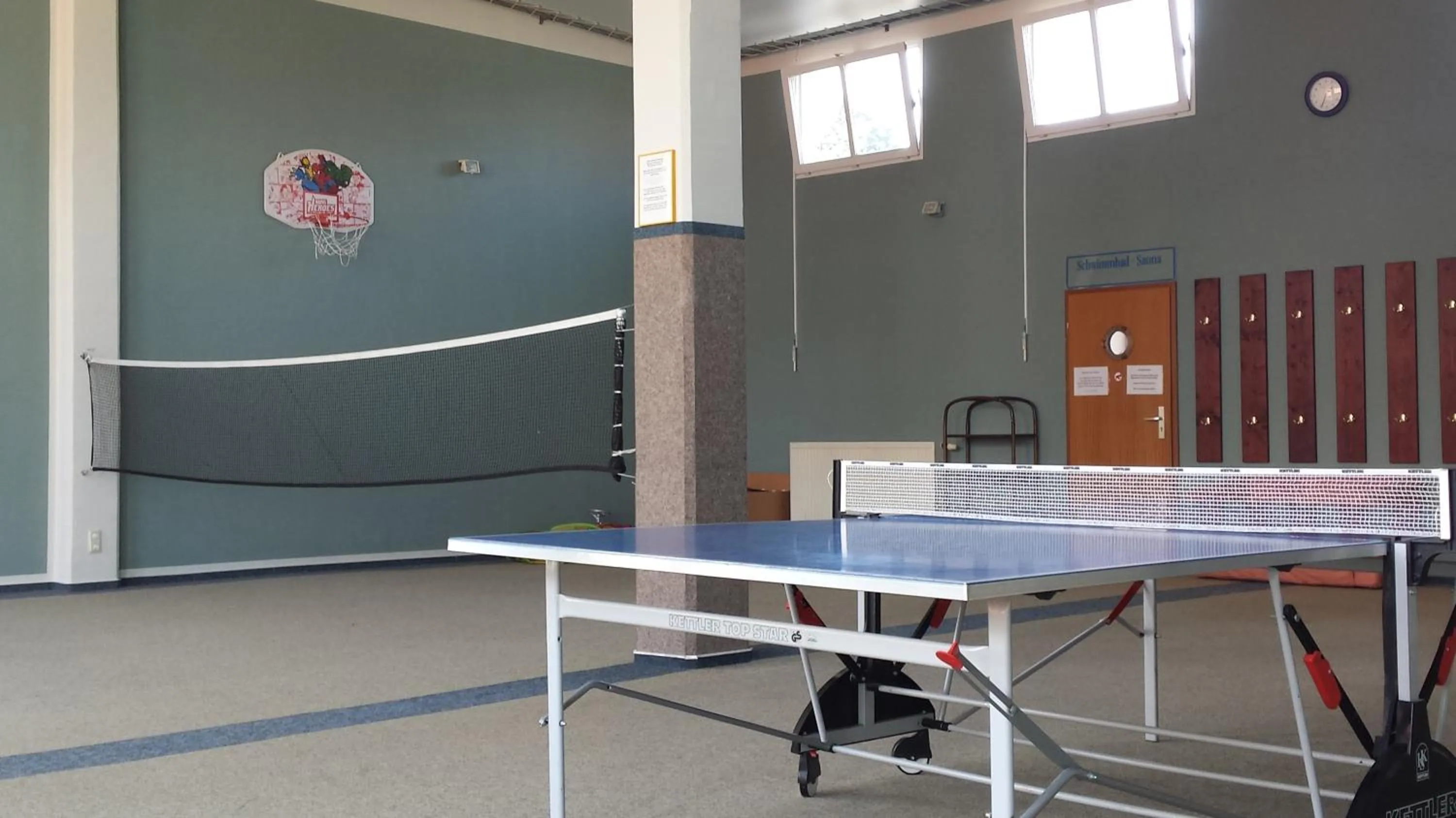 Table tennis in Hotel- & Ferienanlage Kapitäns-Häuser Breege