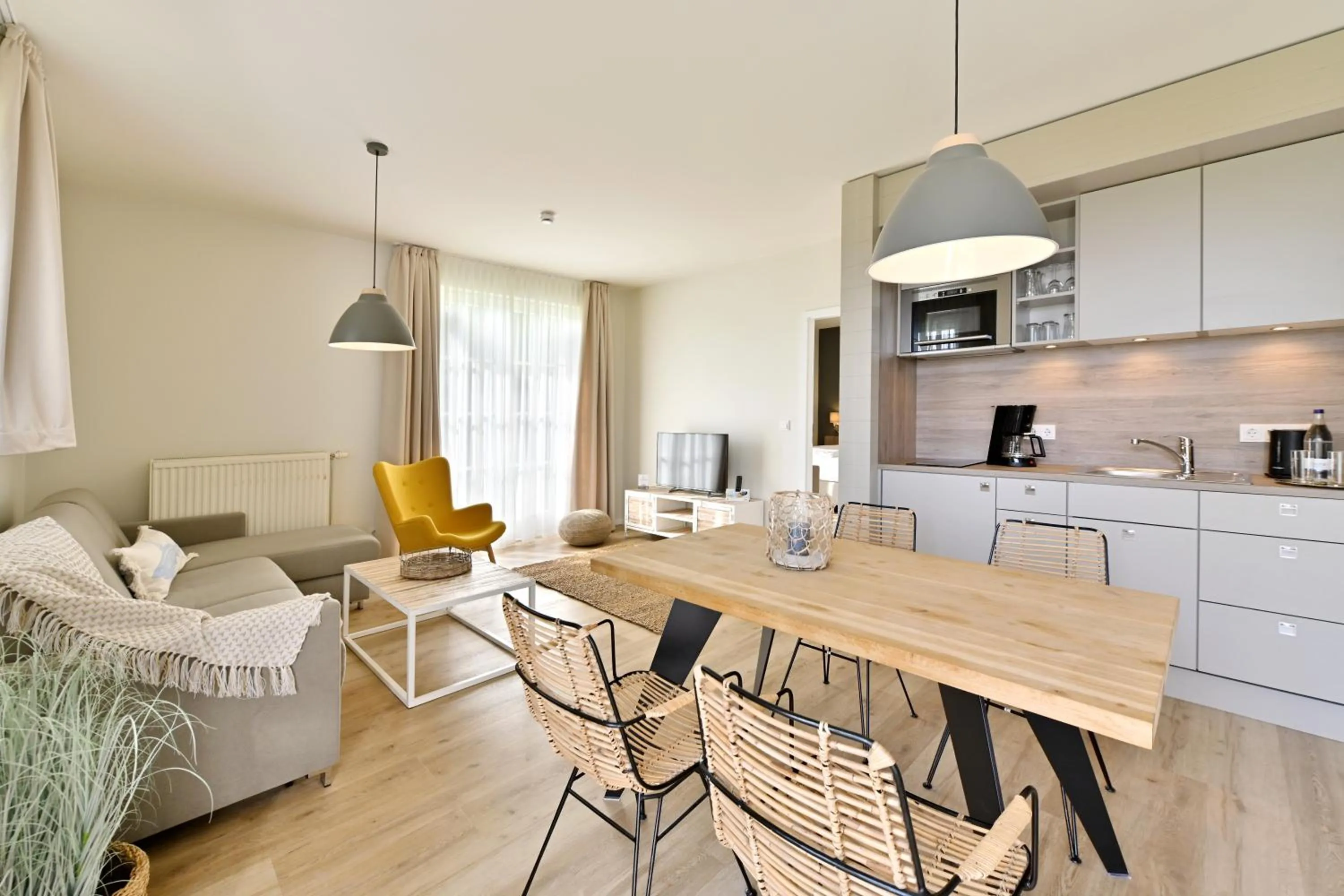 Kitchen or kitchenette in Hotel- & Ferienanlage Kapitäns-Häuser Breege