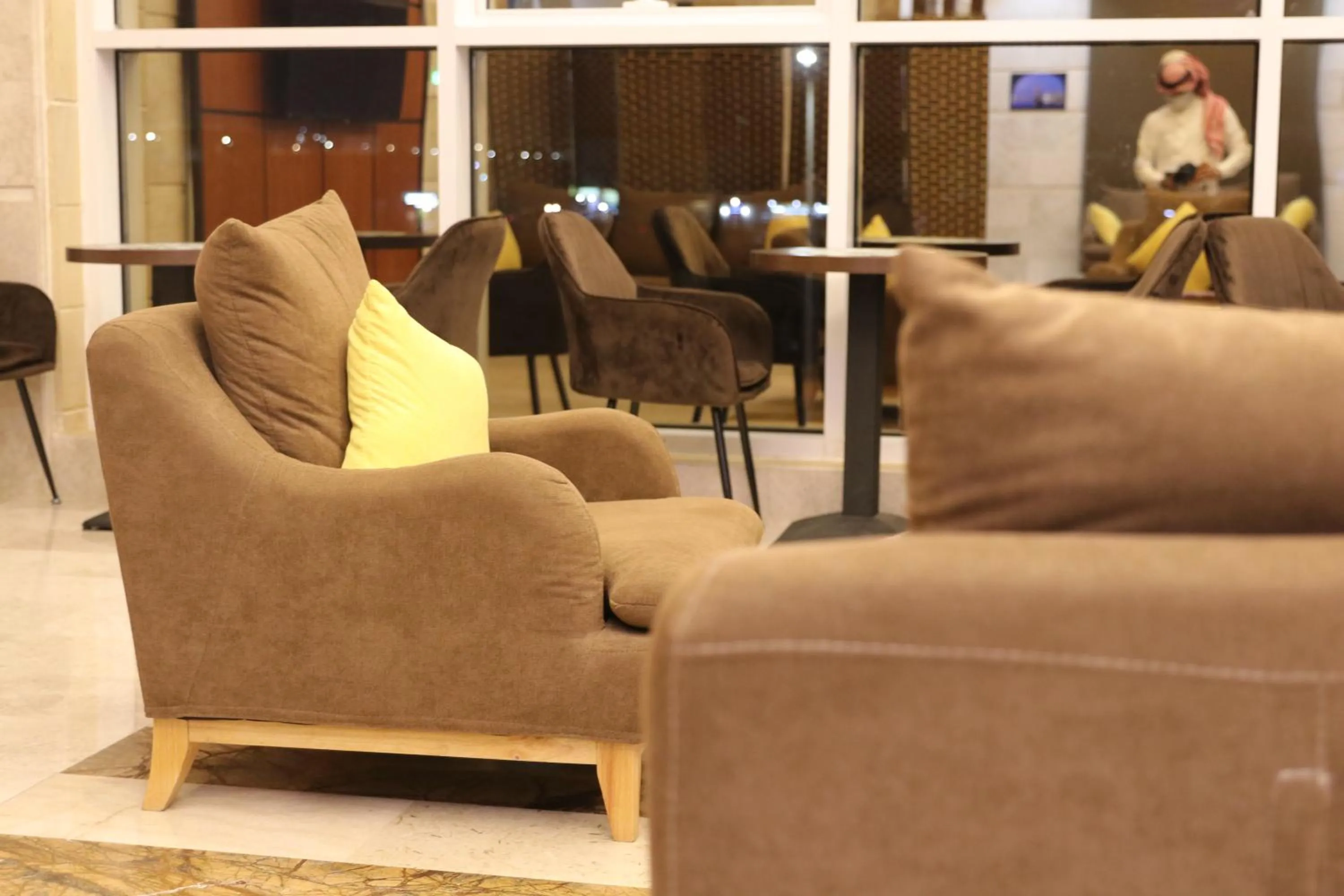 Restaurant/places to eat in فندق درة الرؤية