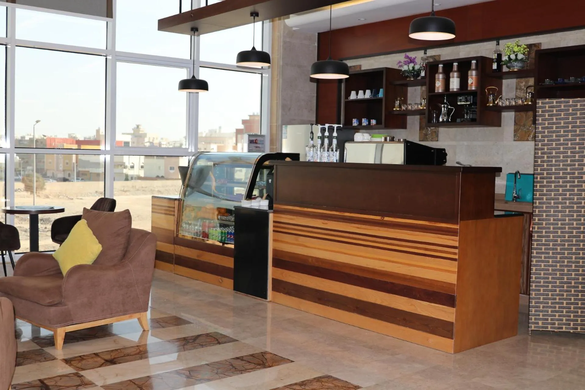 Restaurant/places to eat in فندق درة الرؤية