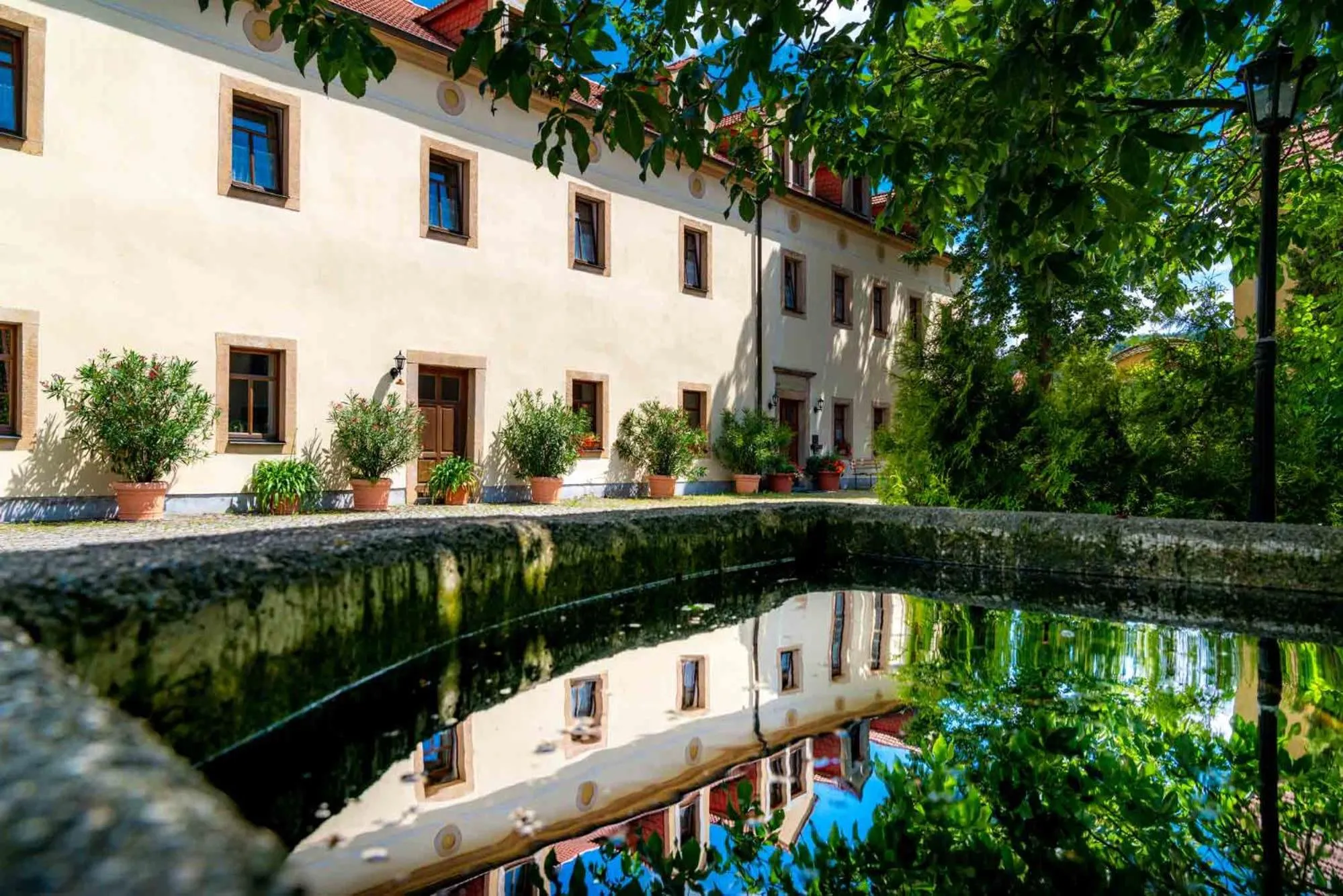 Patio in Landhotel Gut Wildberg mit Sauna