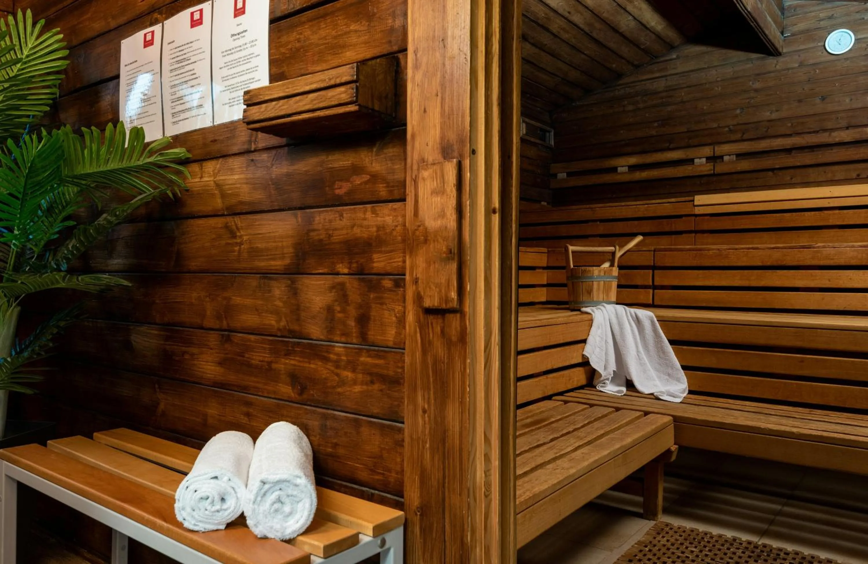 Sauna in Leonardo Hotel Düsseldorf Airport Ratingen