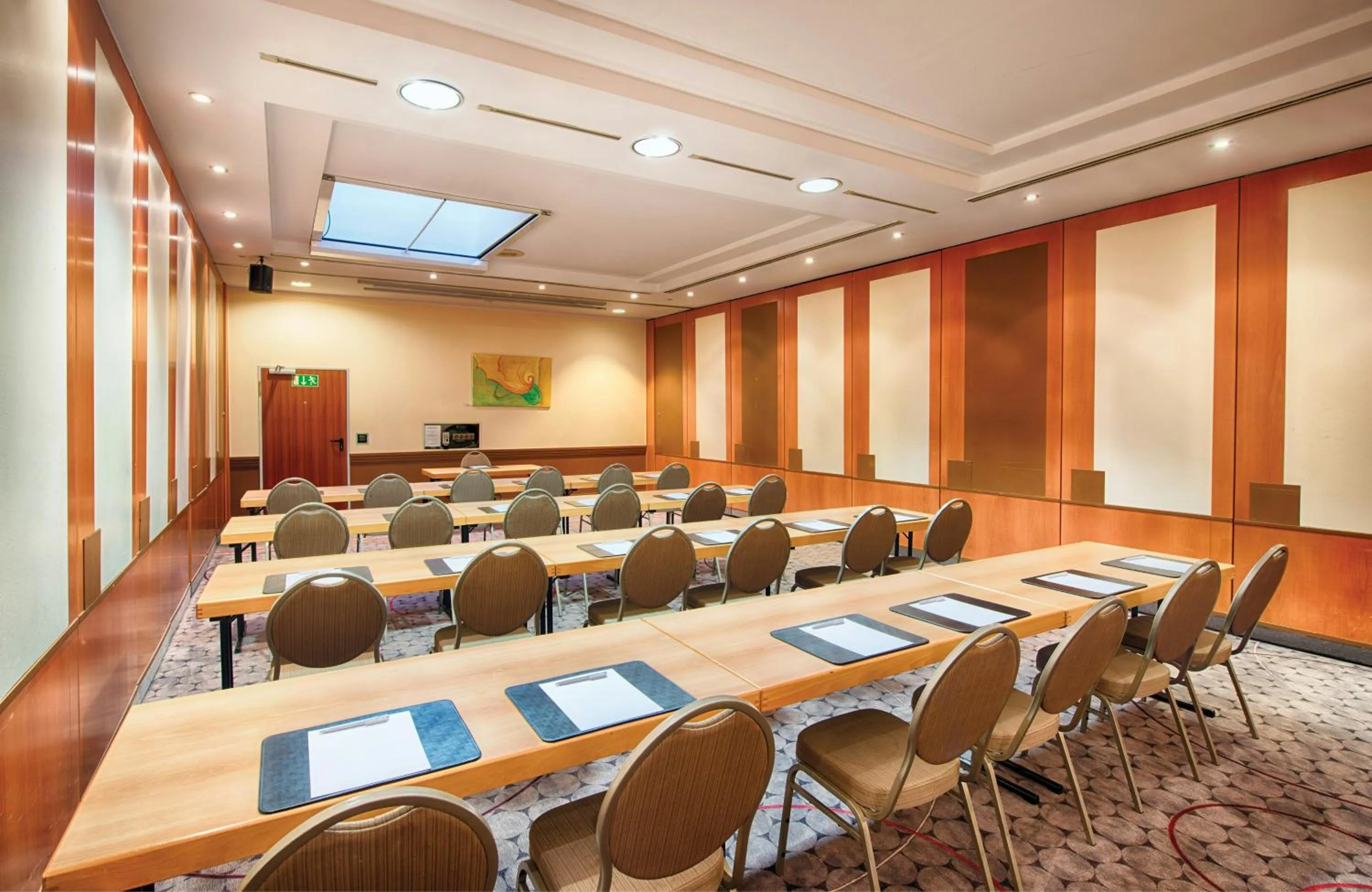 Meeting/conference room in Leonardo Hotel Düsseldorf Airport Ratingen