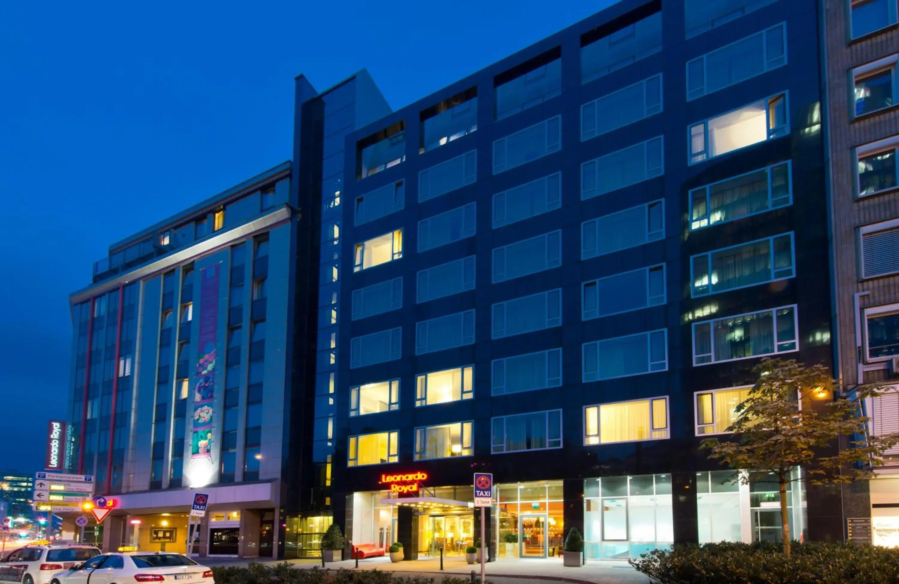 Property building in Leonardo Royal Hotel Düsseldorf Königsallee Property building in Leonardo Royal Hotel Düsseldorf Königsallee