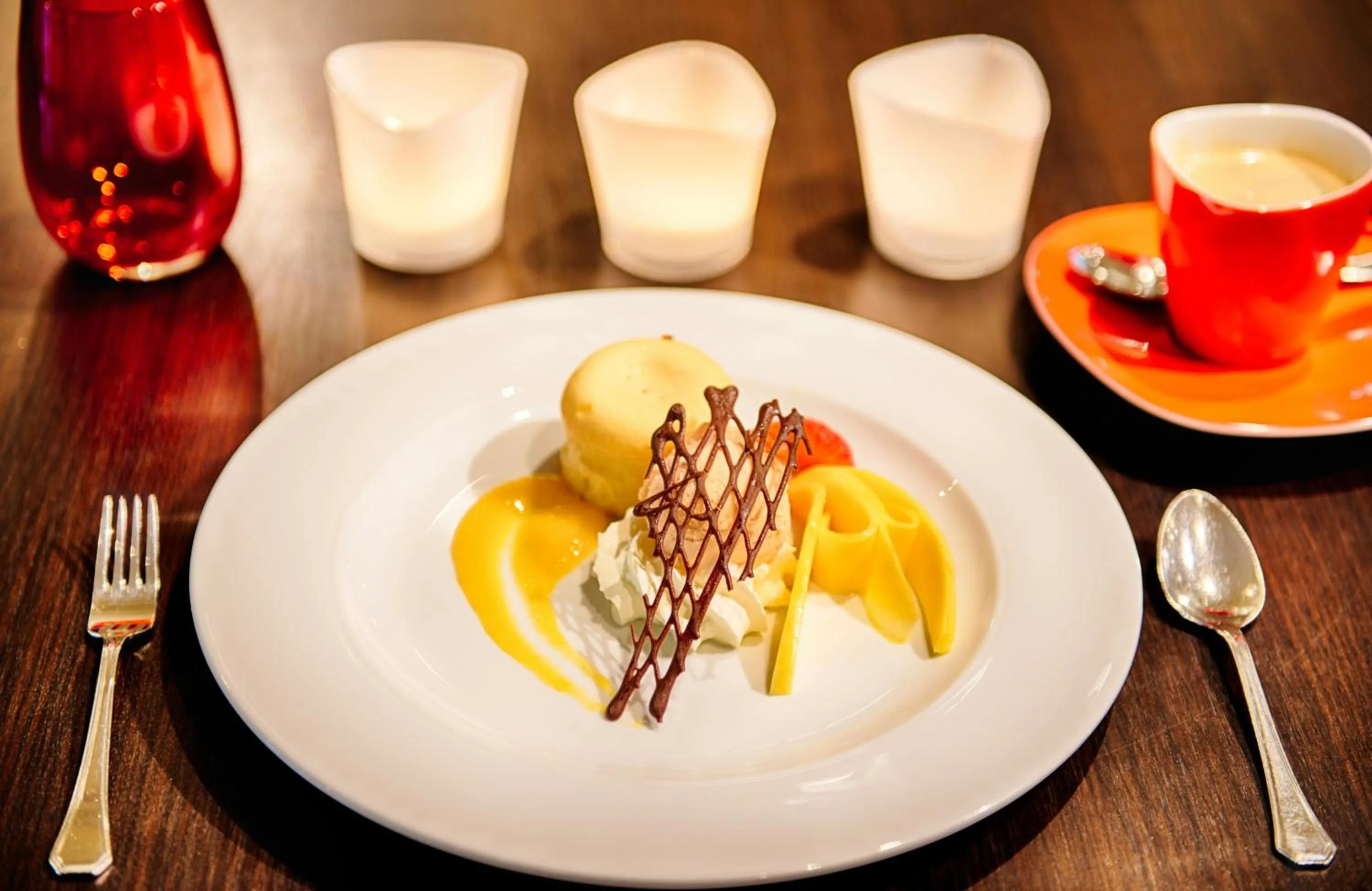 Restaurant/places to eat in Leonardo Royal Hotel Düsseldorf Königsallee