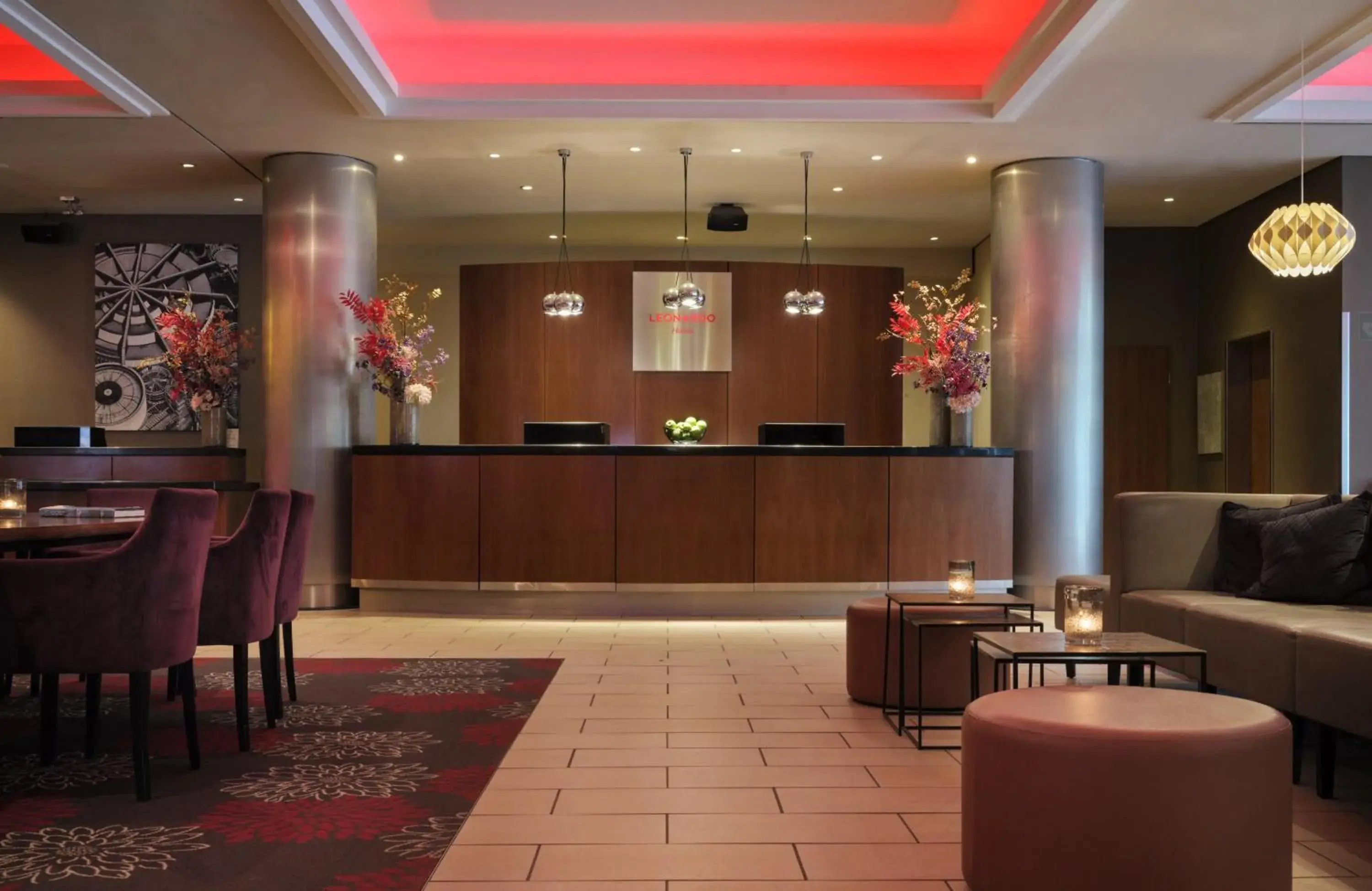 Lobby or reception in Leonardo Royal Hotel Düsseldorf Königsallee Lobby or reception in Leonardo Royal Hotel Düsseldorf Königsallee
