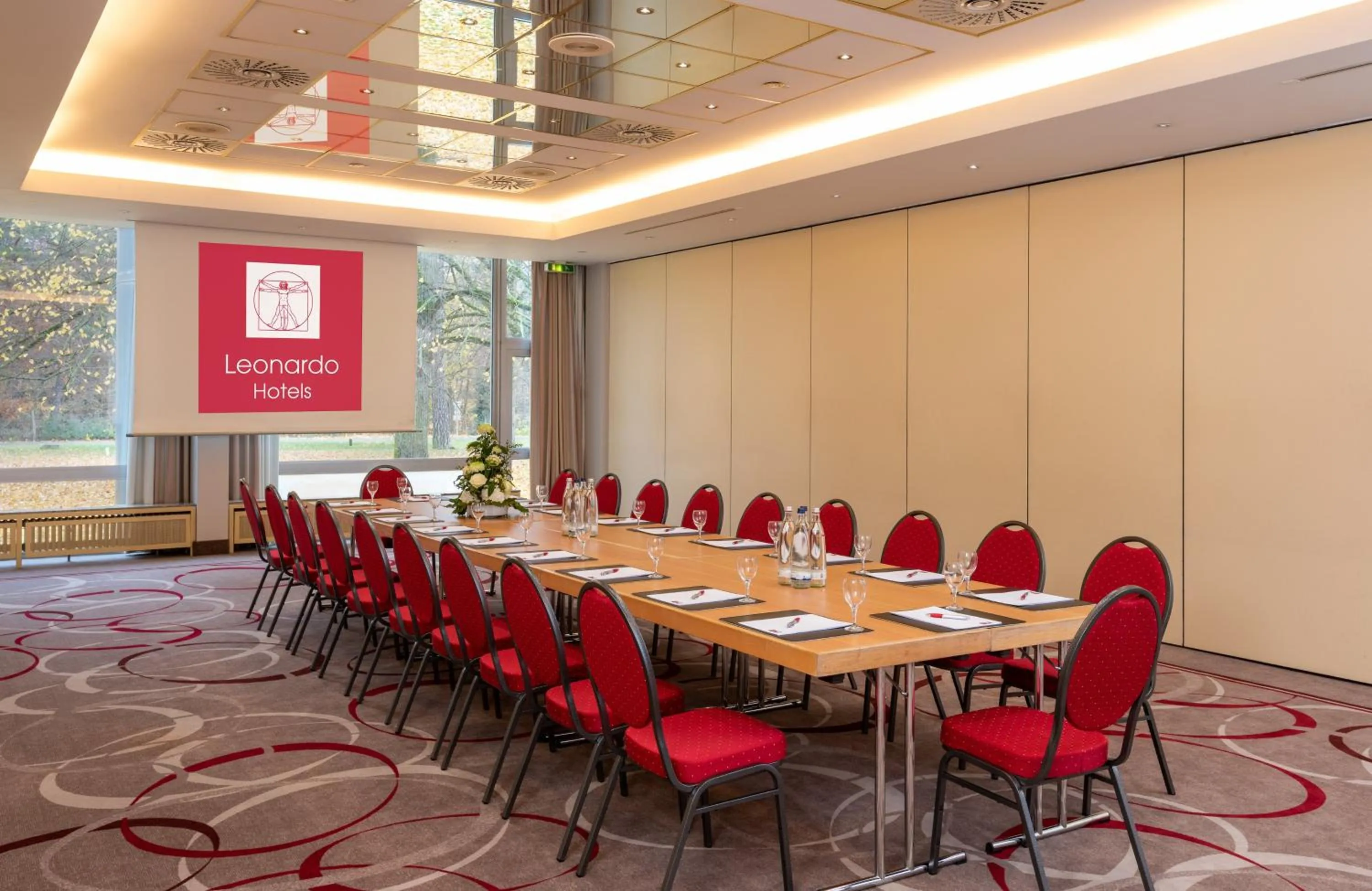 Meeting/conference room in Leonardo Hotel Frankfurt City South