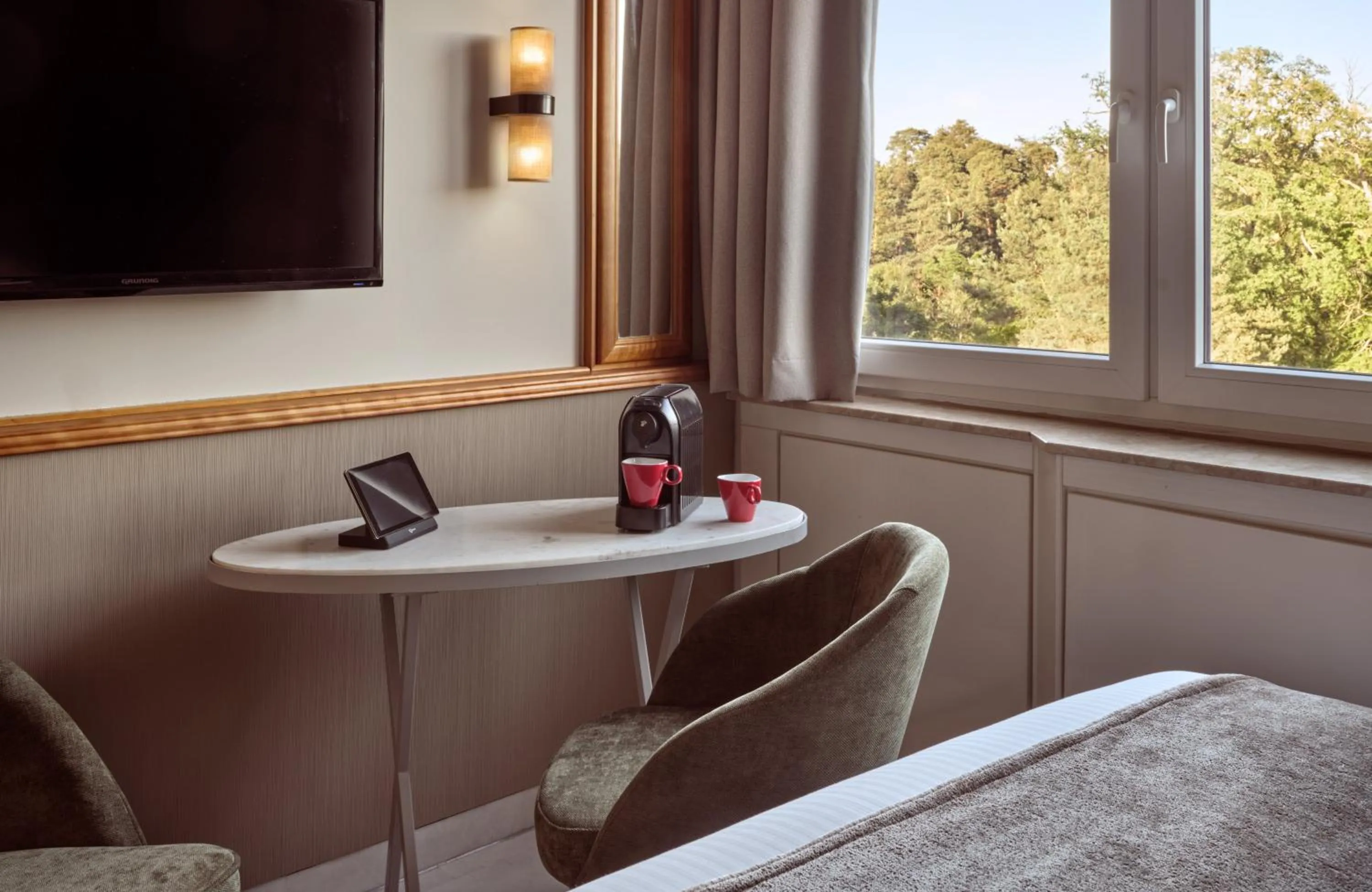 Photo of the whole room in Leonardo Hotel Frankfurt City South