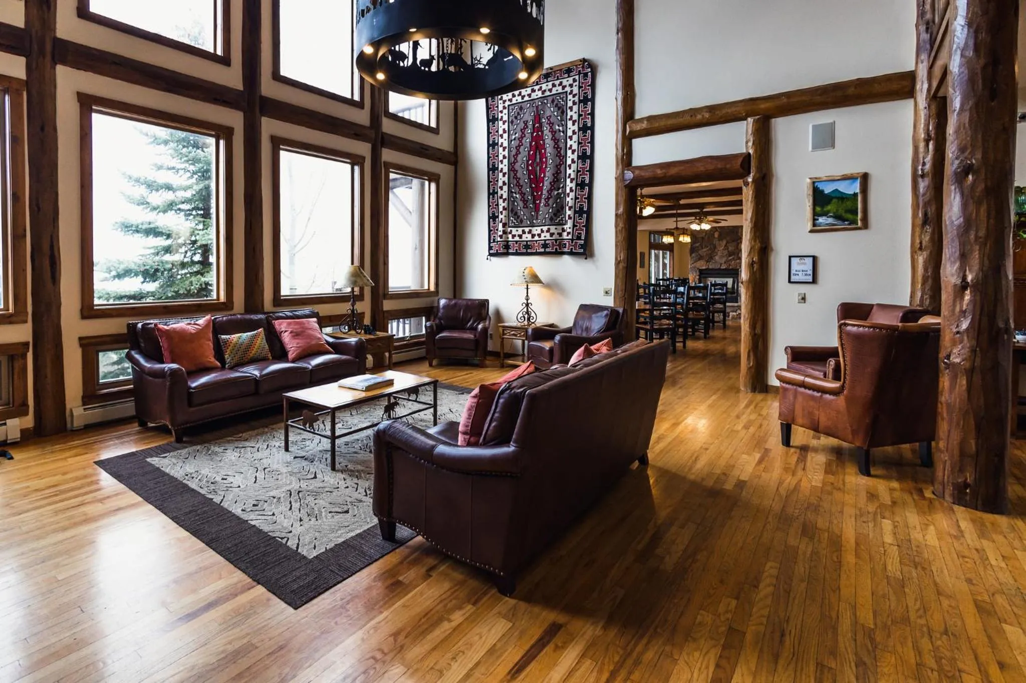 Seating area in Taharaa Mountain Lodge