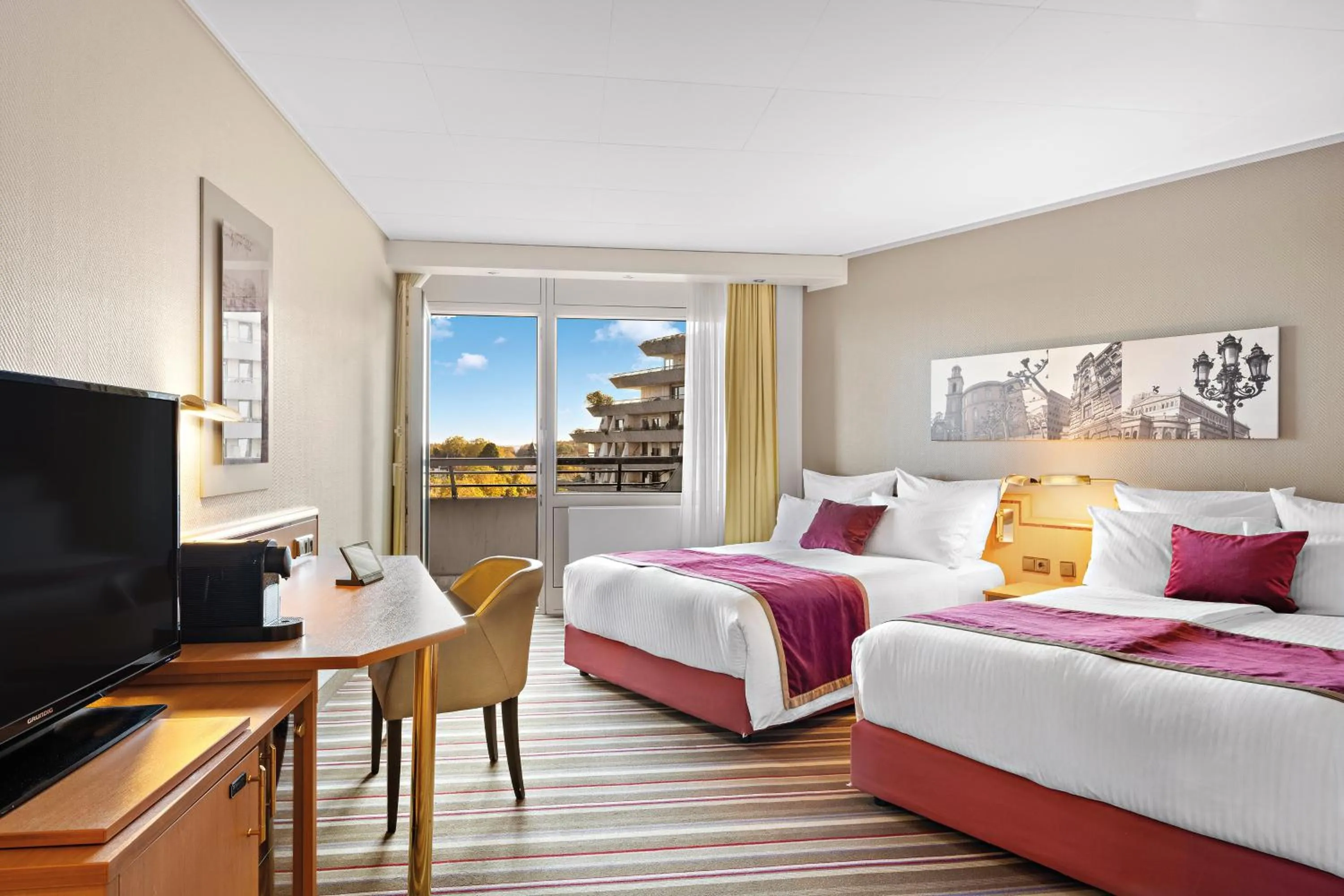 Photo of the whole room, Bed in Leonardo Royal Hotel Frankfurt