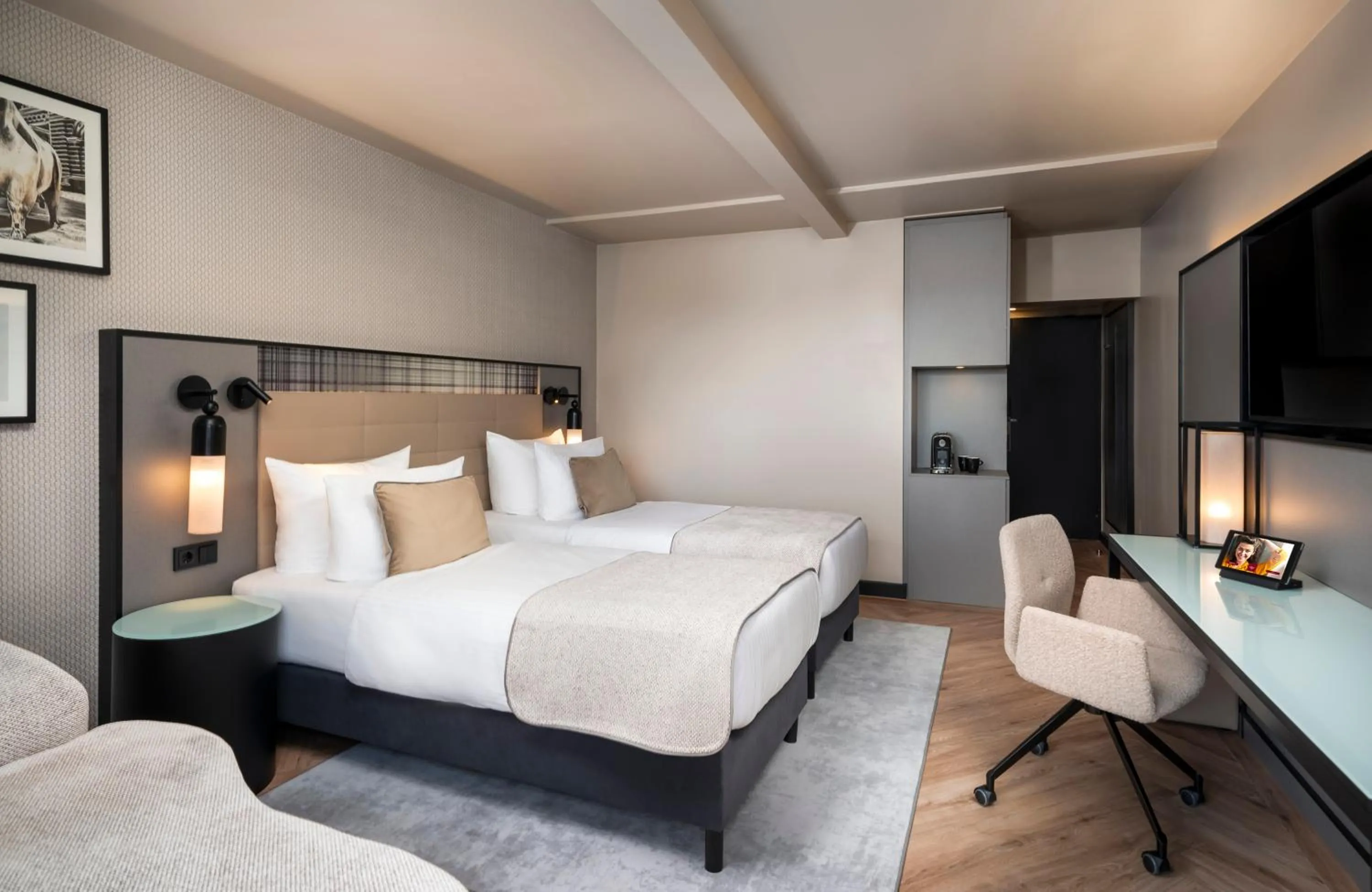 Bed in Leonardo Royal Hotel Frankfurt