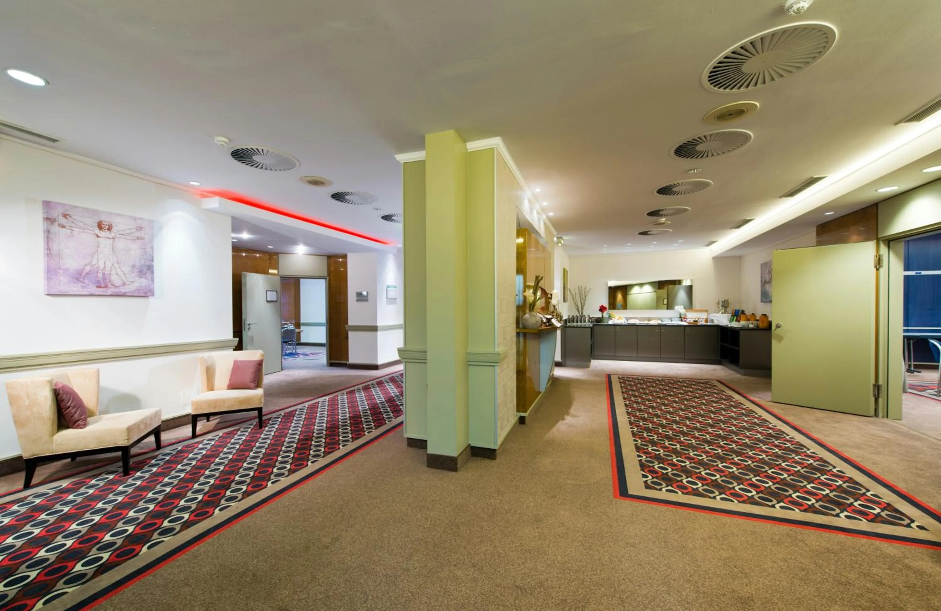 Meeting/conference room in Leonardo Hotel Hannover Airport