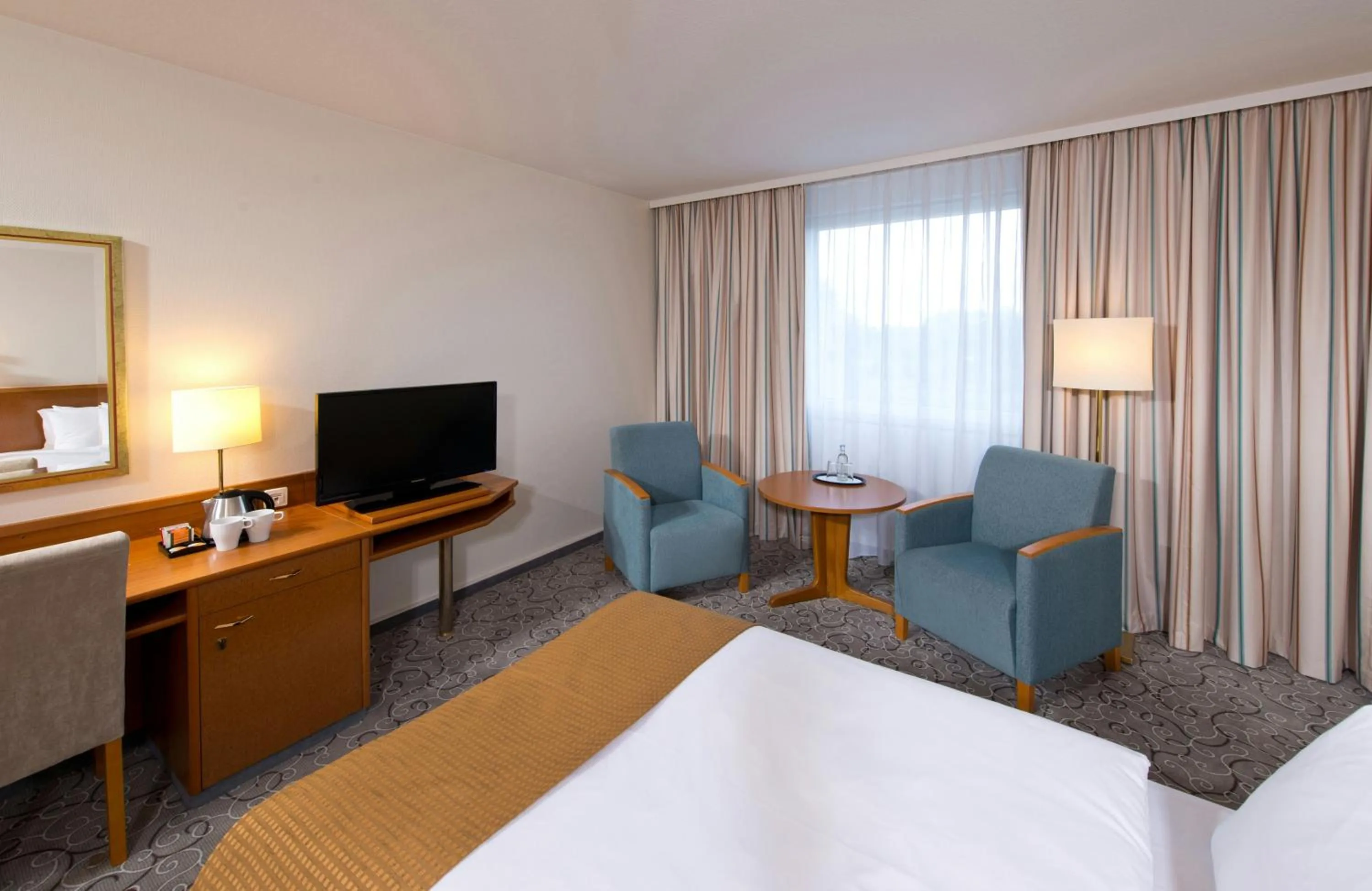 Photo of the whole room, Bed in Leonardo Hotel Heidelberg