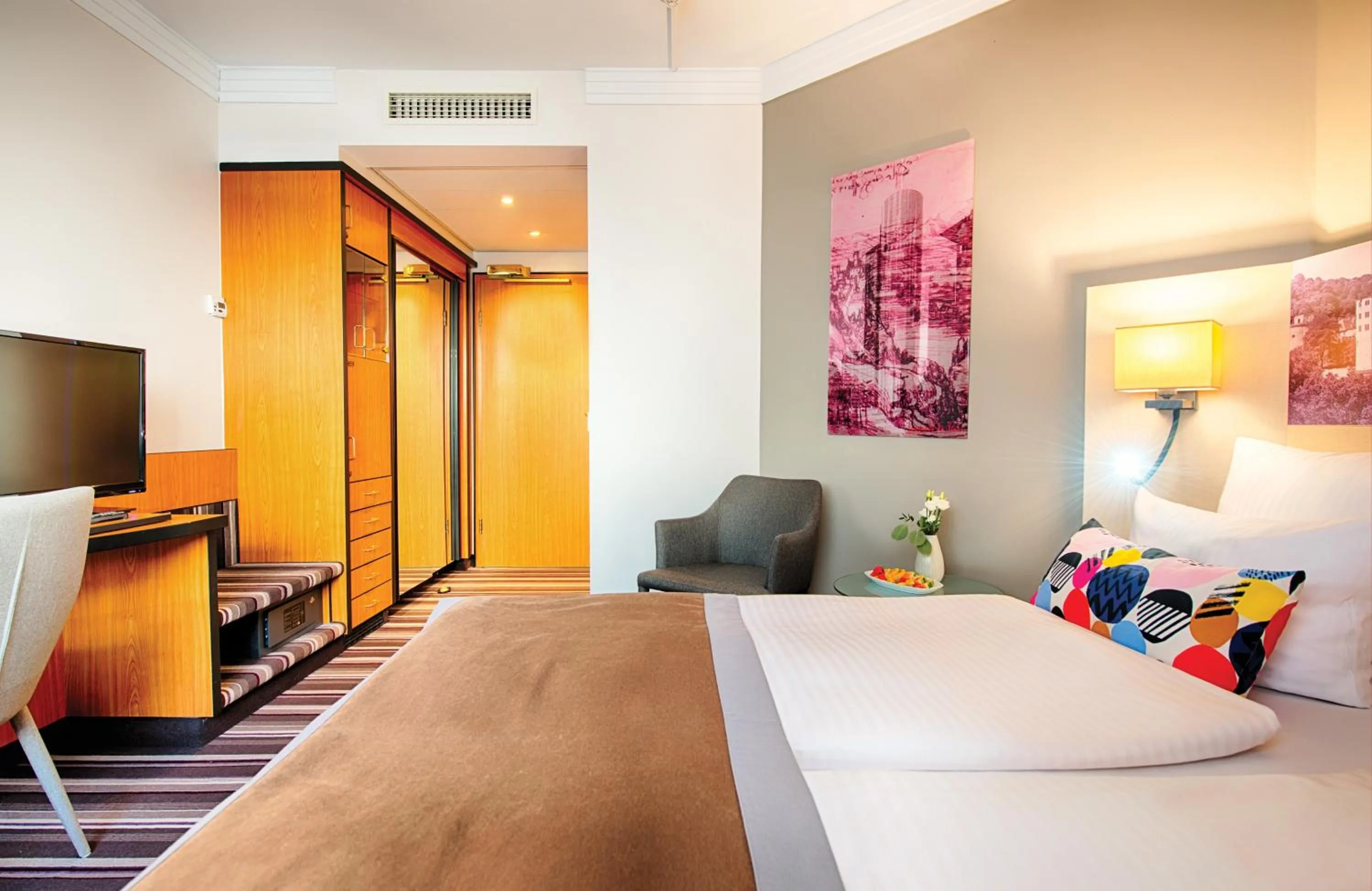 Bedroom, Bed in Leonardo Hotel Heidelberg