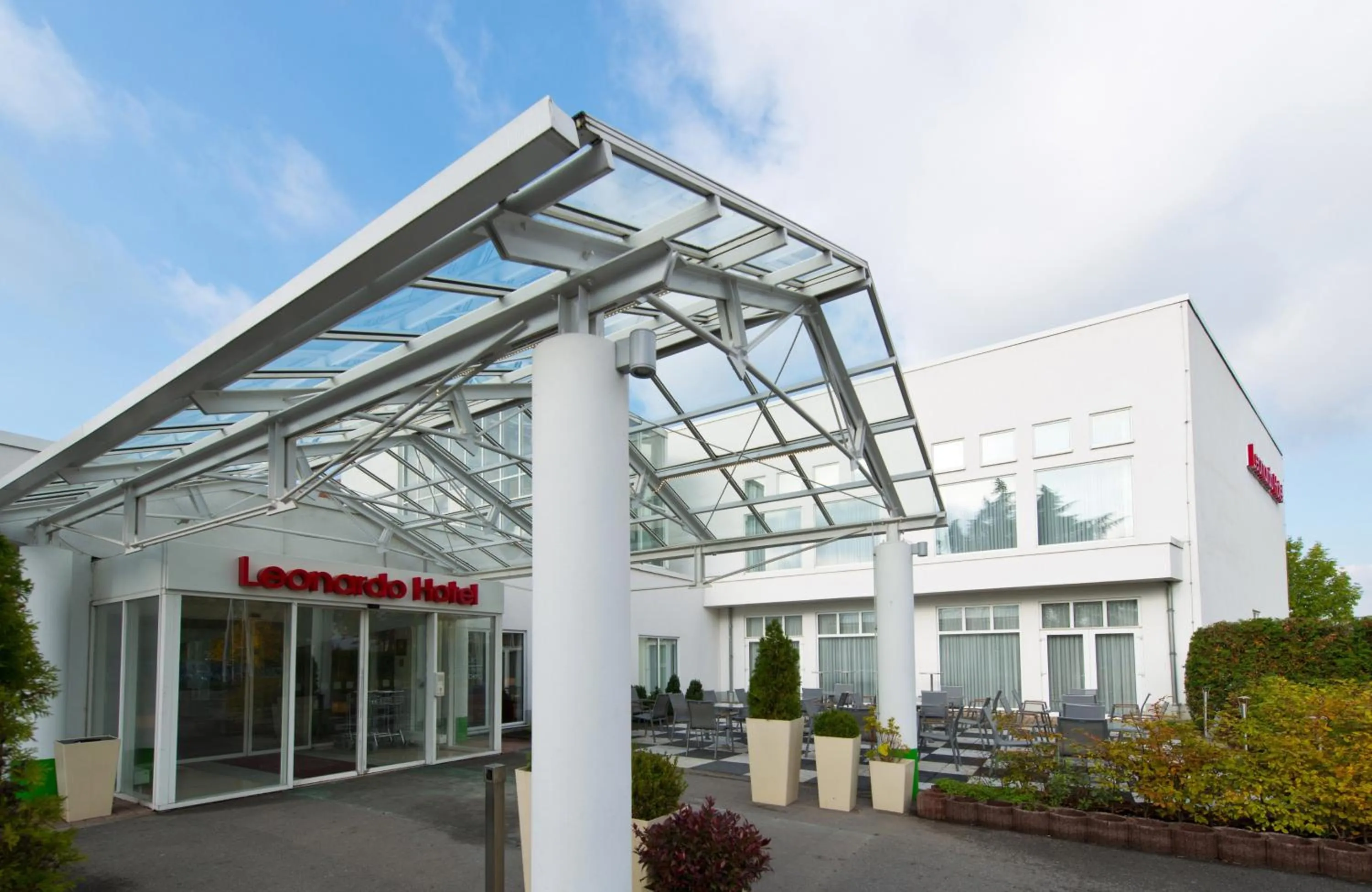 Facade/entrance in Leonardo Hotel Heidelberg