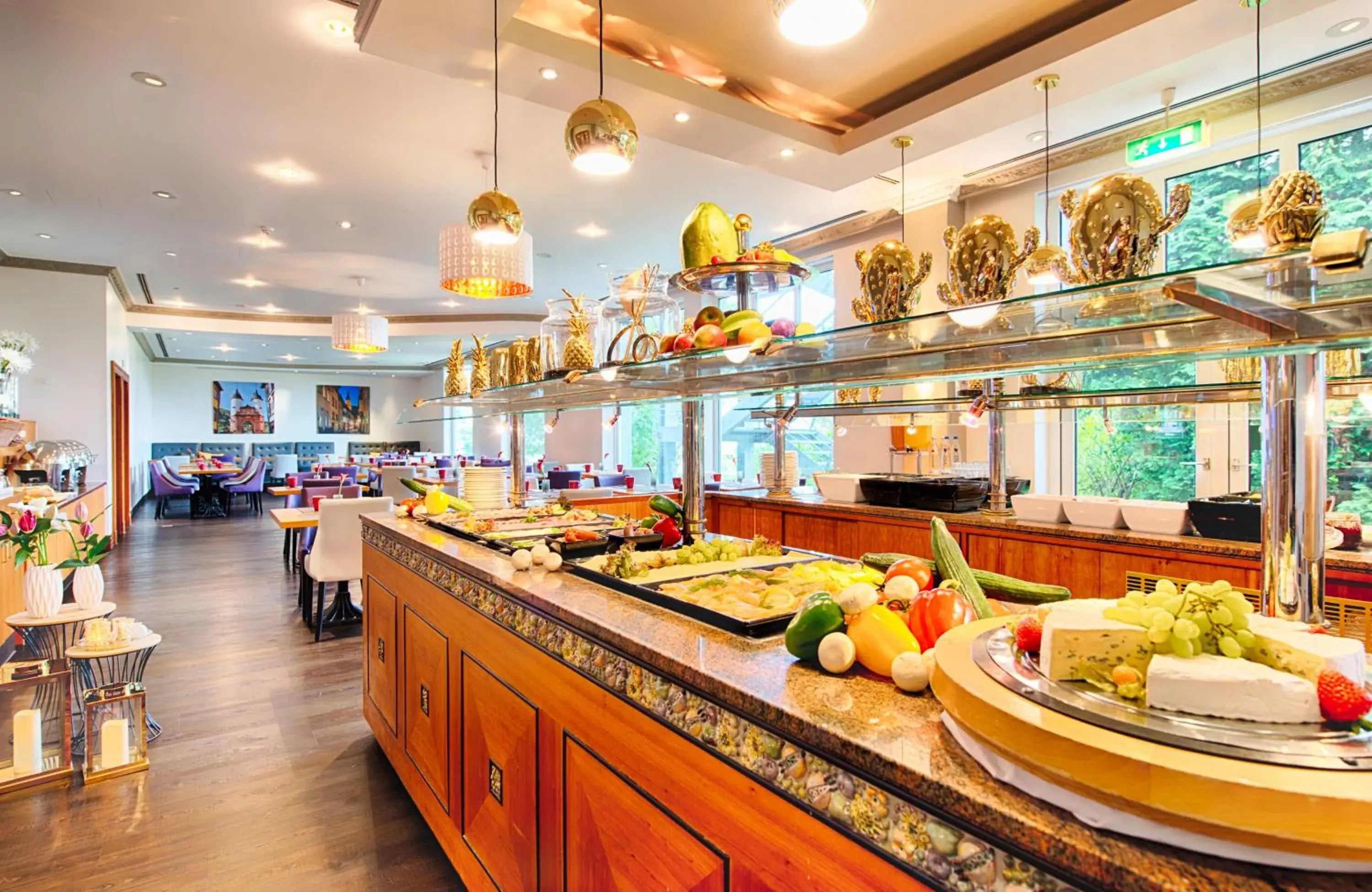 Buffet breakfast in Leonardo Hotel Heidelberg Buffet breakfast in Leonardo Hotel Heidelberg