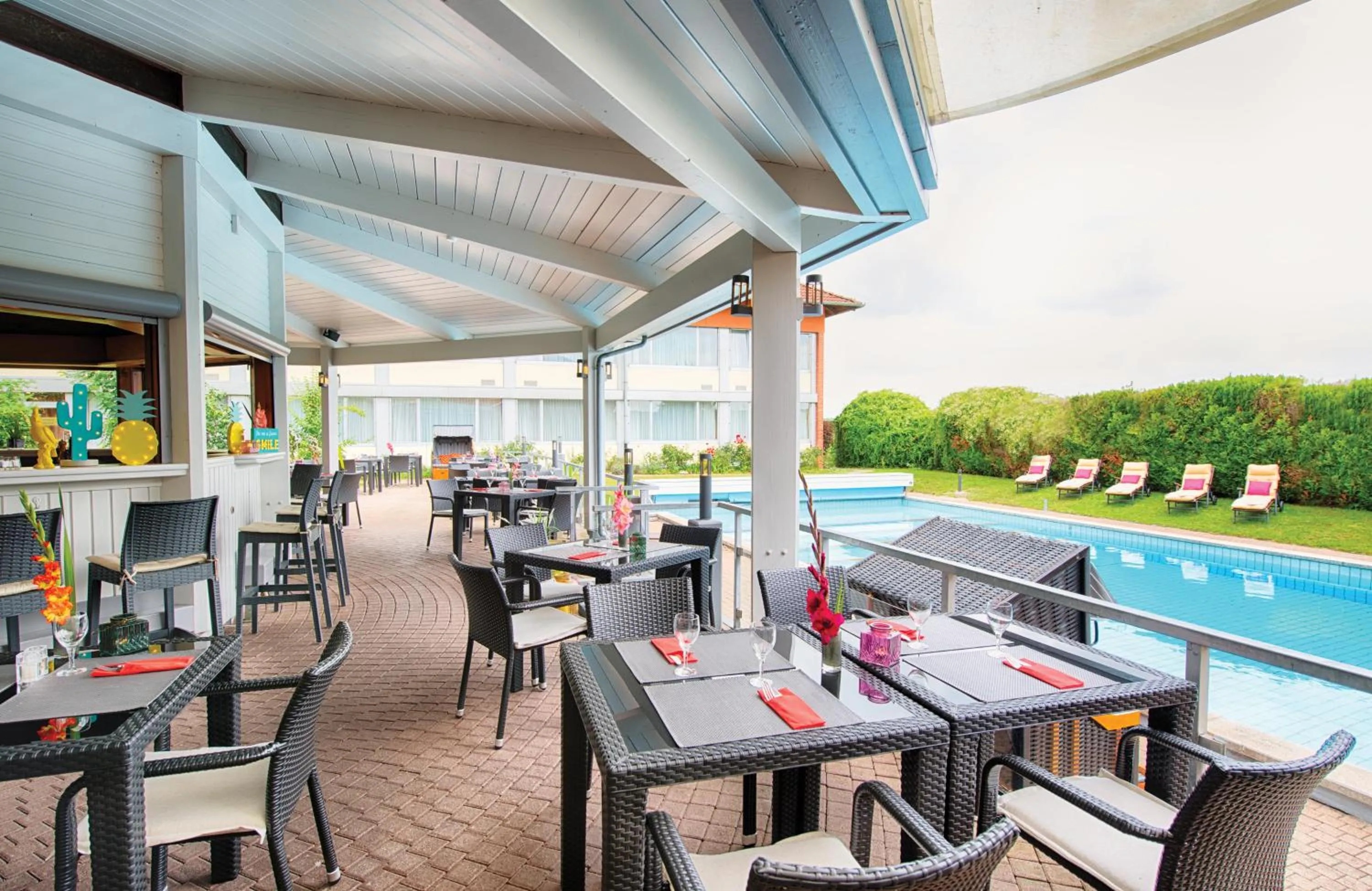 Lounge or bar in Leonardo Hotel Heidelberg Walldorf