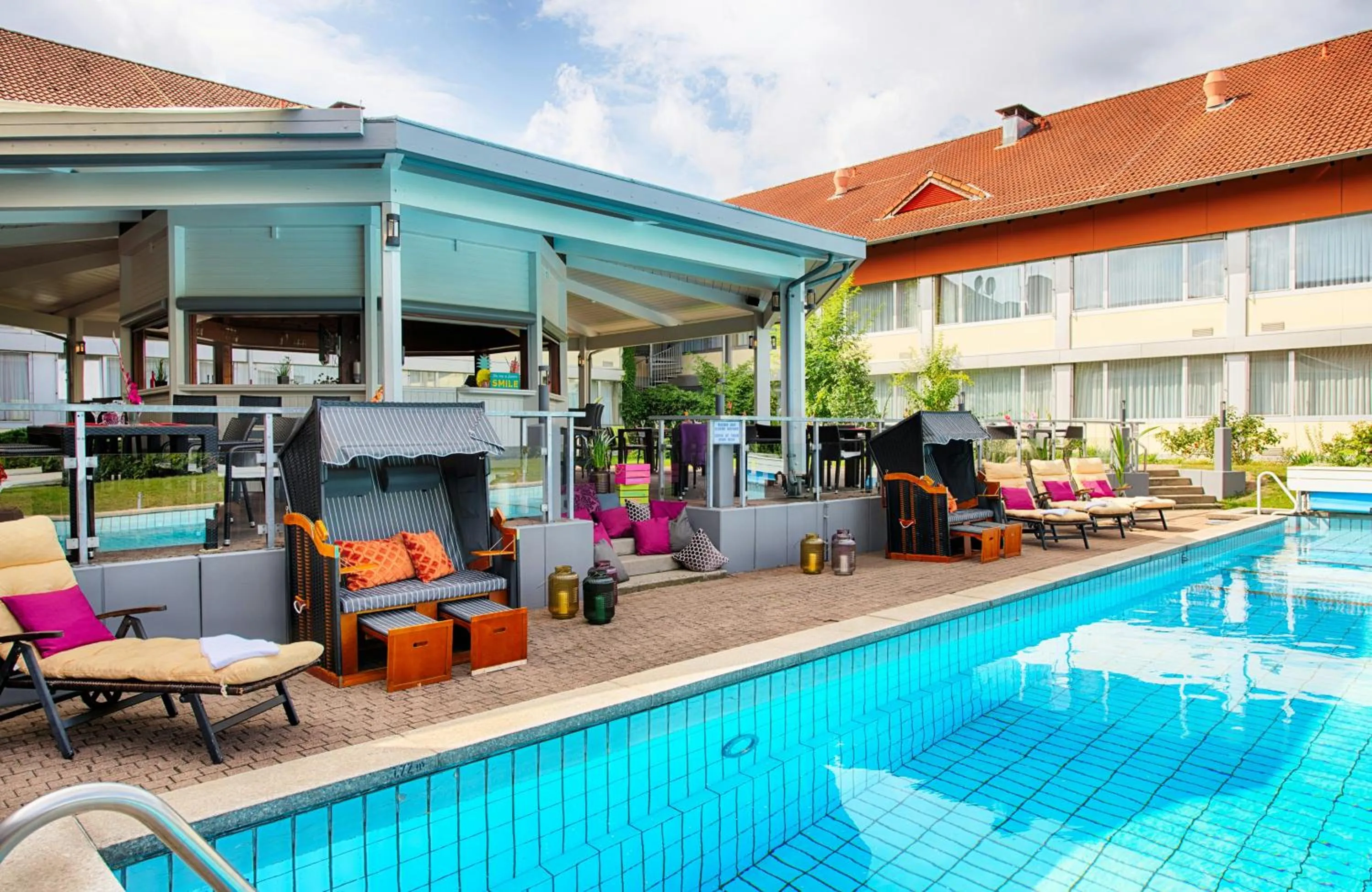 Swimming pool in Leonardo Hotel Heidelberg Walldorf