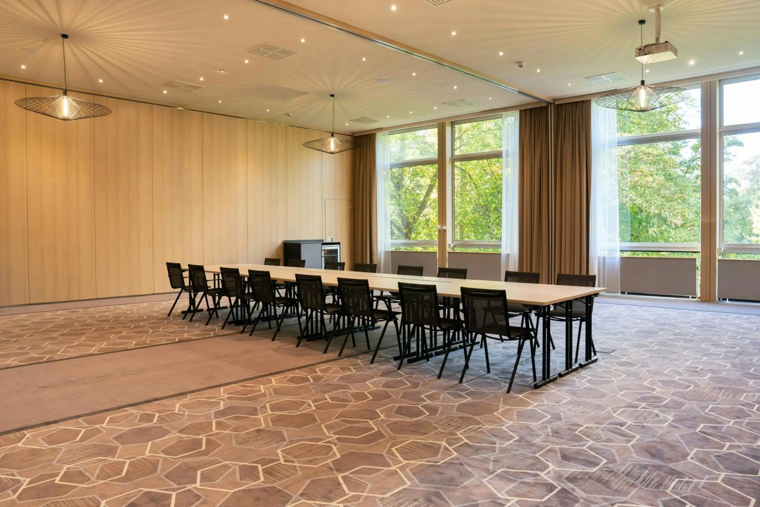 Meeting/conference room in Leonardo Royal Hotel Köln - Am Stadtwald