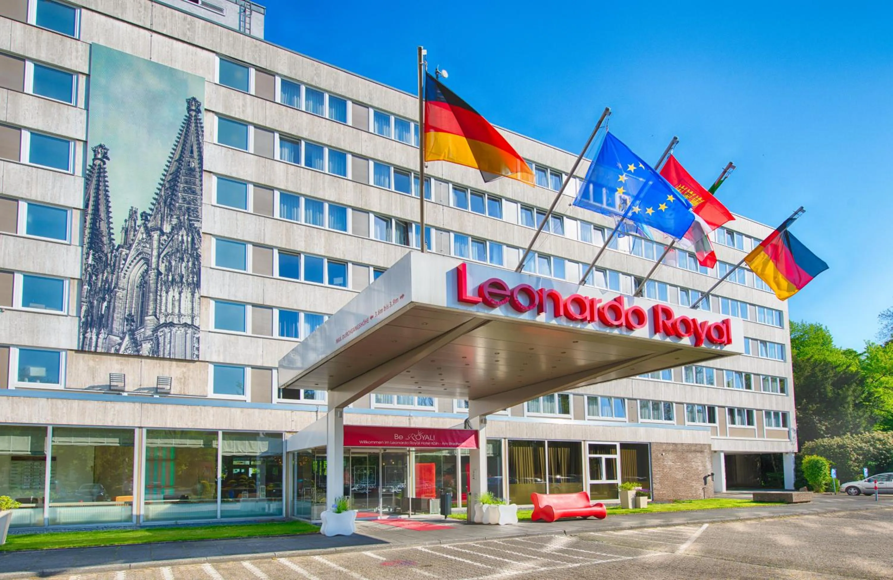 Property building in Leonardo Royal Hotel Köln - Am Stadtwald