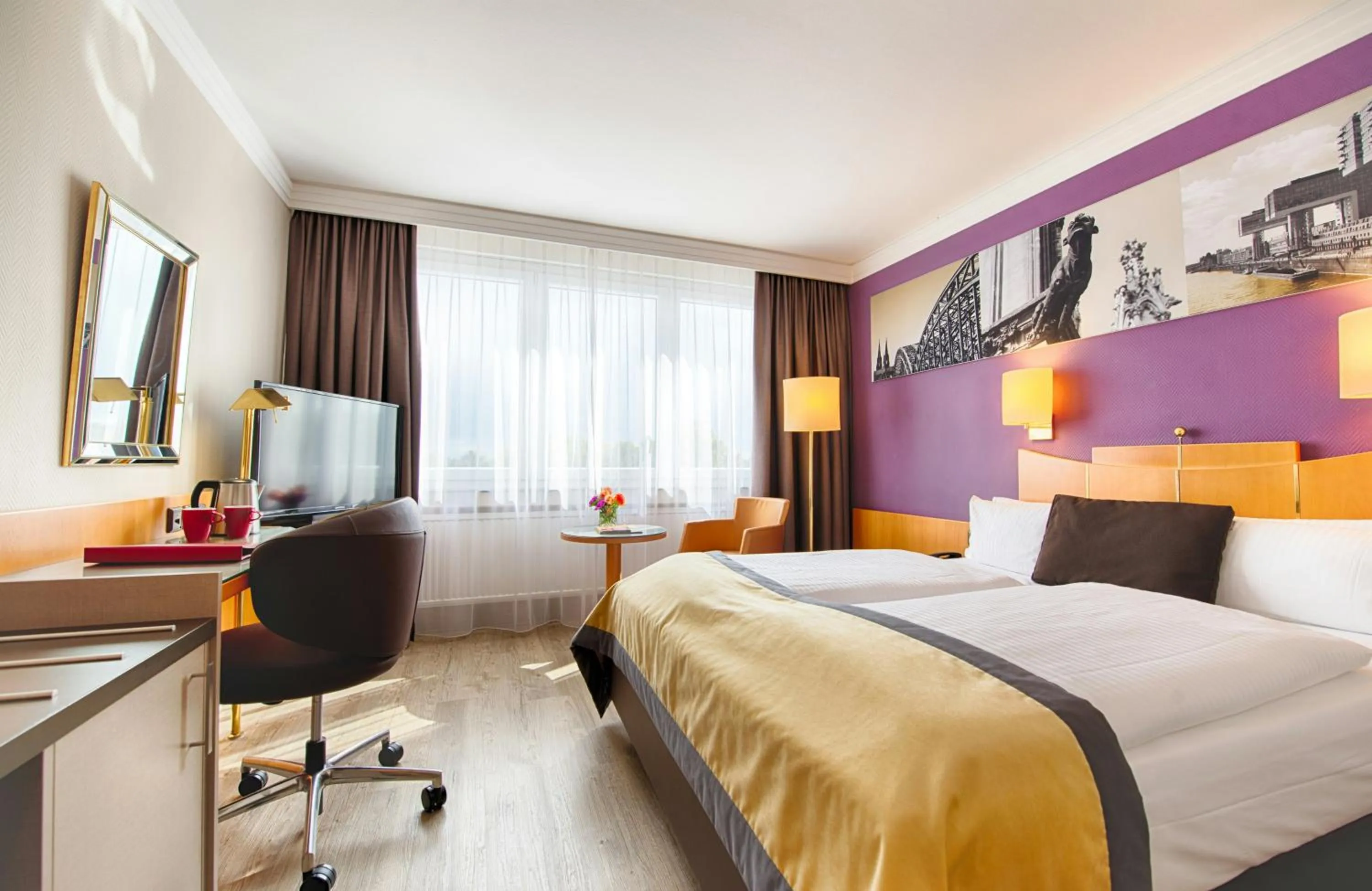 Photo of the whole room, Bed in Leonardo Royal Hotel Köln - Am Stadtwald