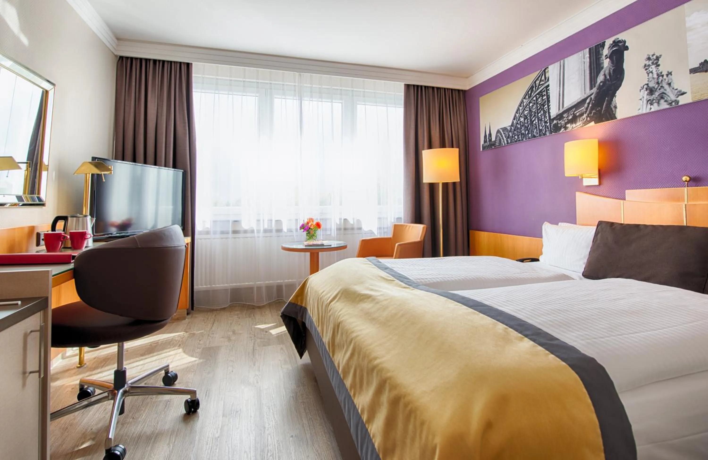 Bedroom, Bed in Leonardo Royal Hotel Köln - Am Stadtwald