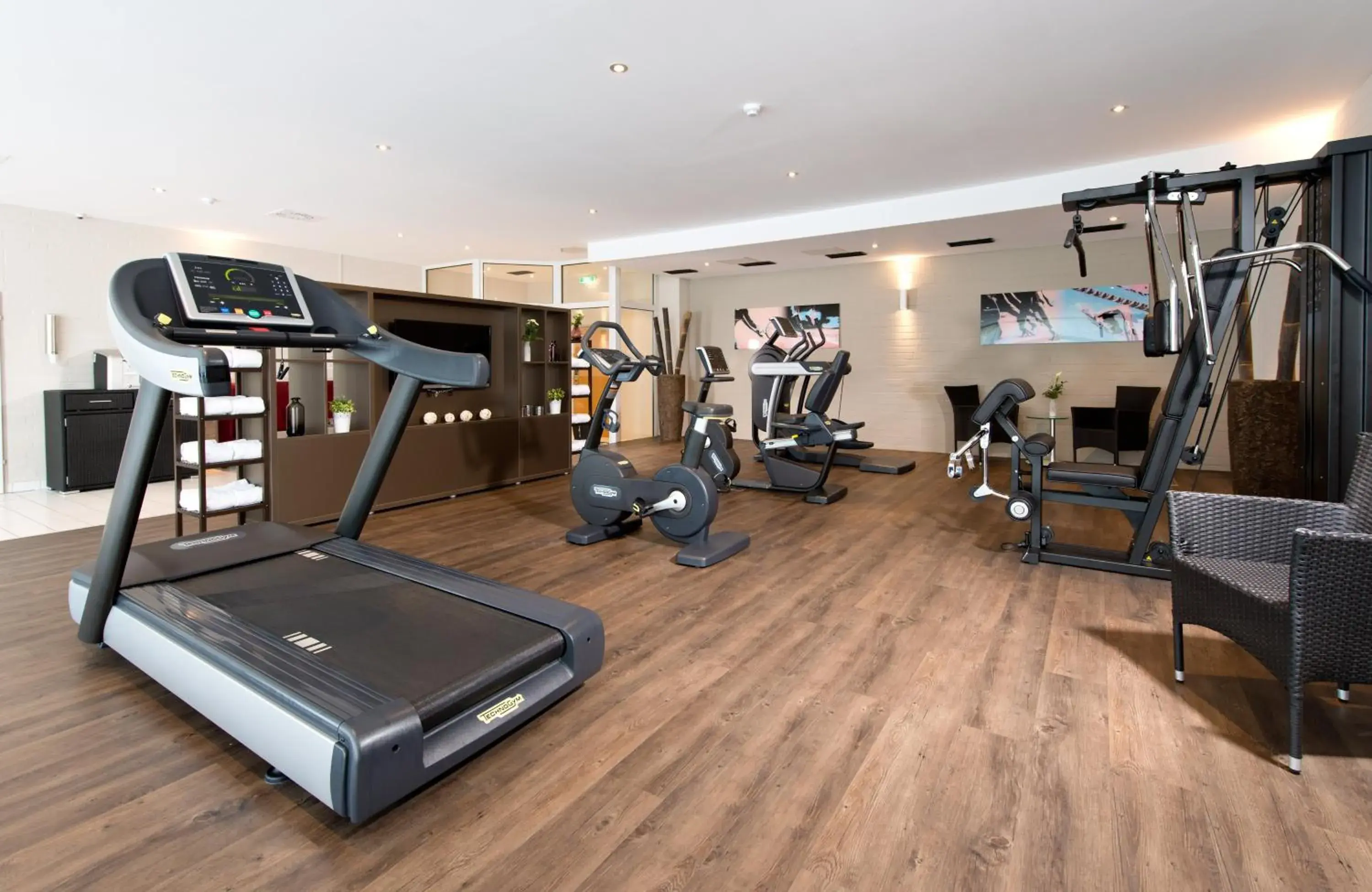 Fitness centre/facilities in Leonardo Hotel Mönchengladbach Fitness centre/facilities in Leonardo Hotel Mönchengladbach