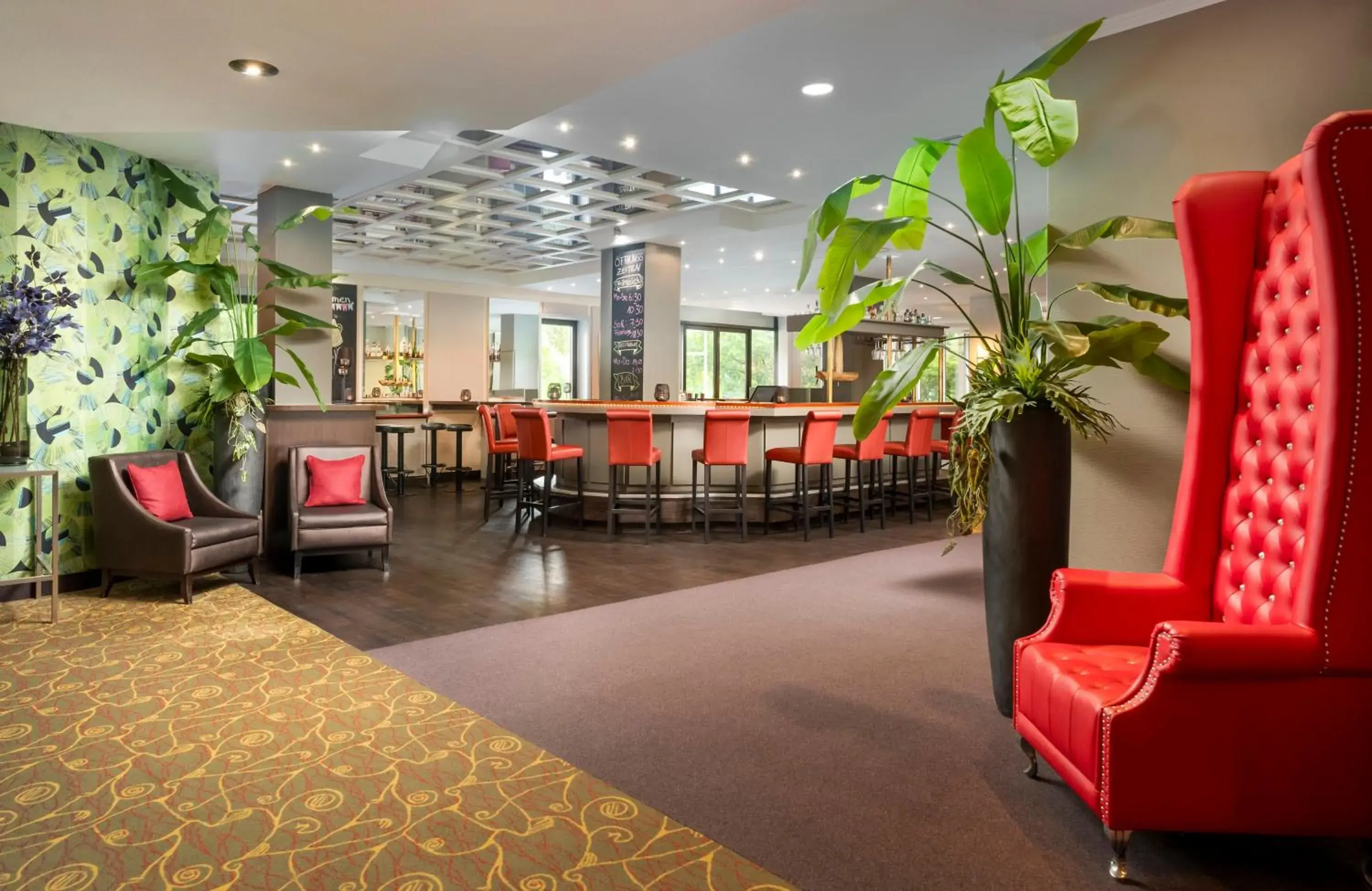 Lounge or bar in Leonardo Hotel Mönchengladbach Lounge or bar in Leonardo Hotel Mönchengladbach