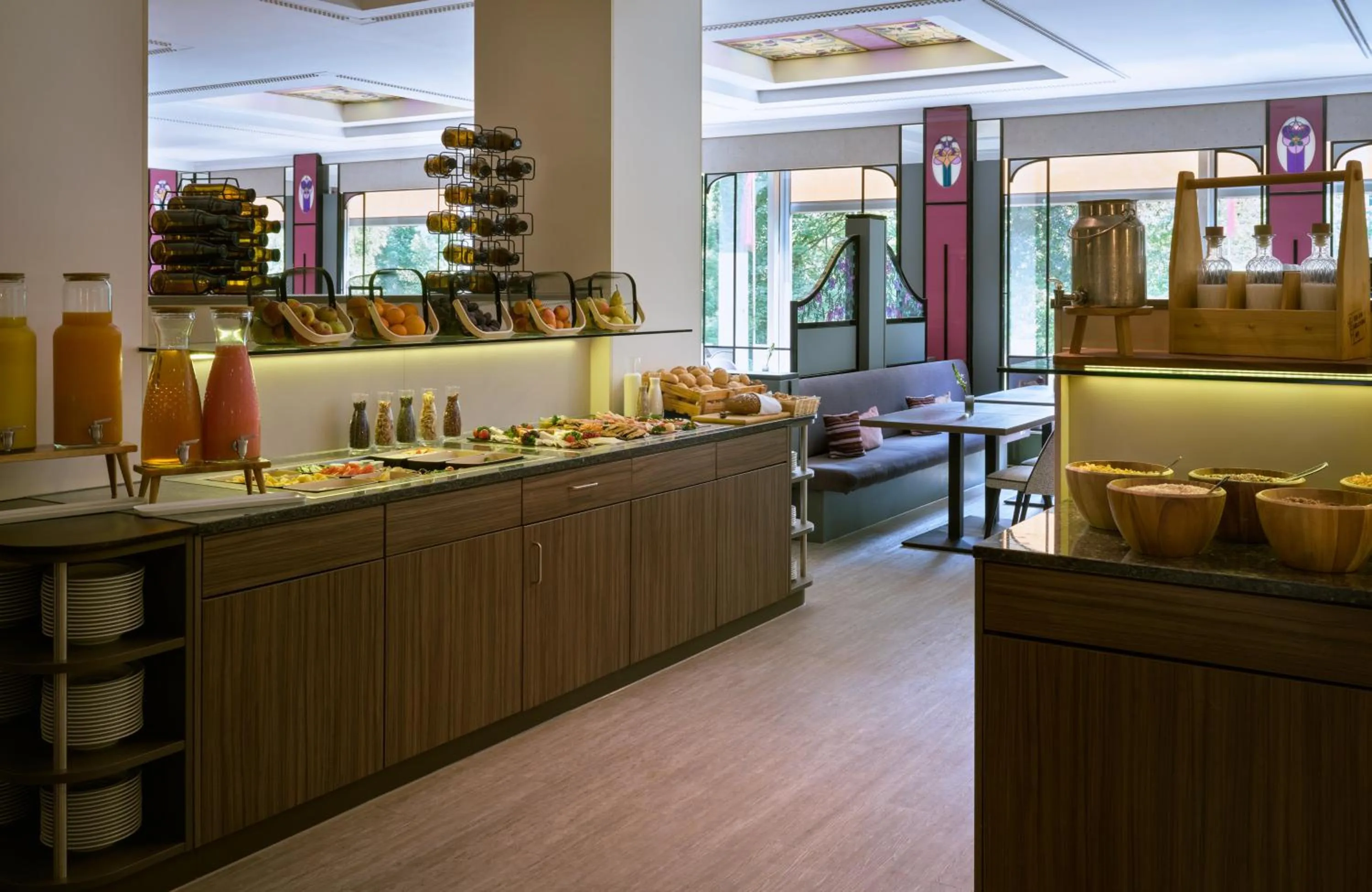 Buffet breakfast in Leonardo Hotel Munich Arabellapark