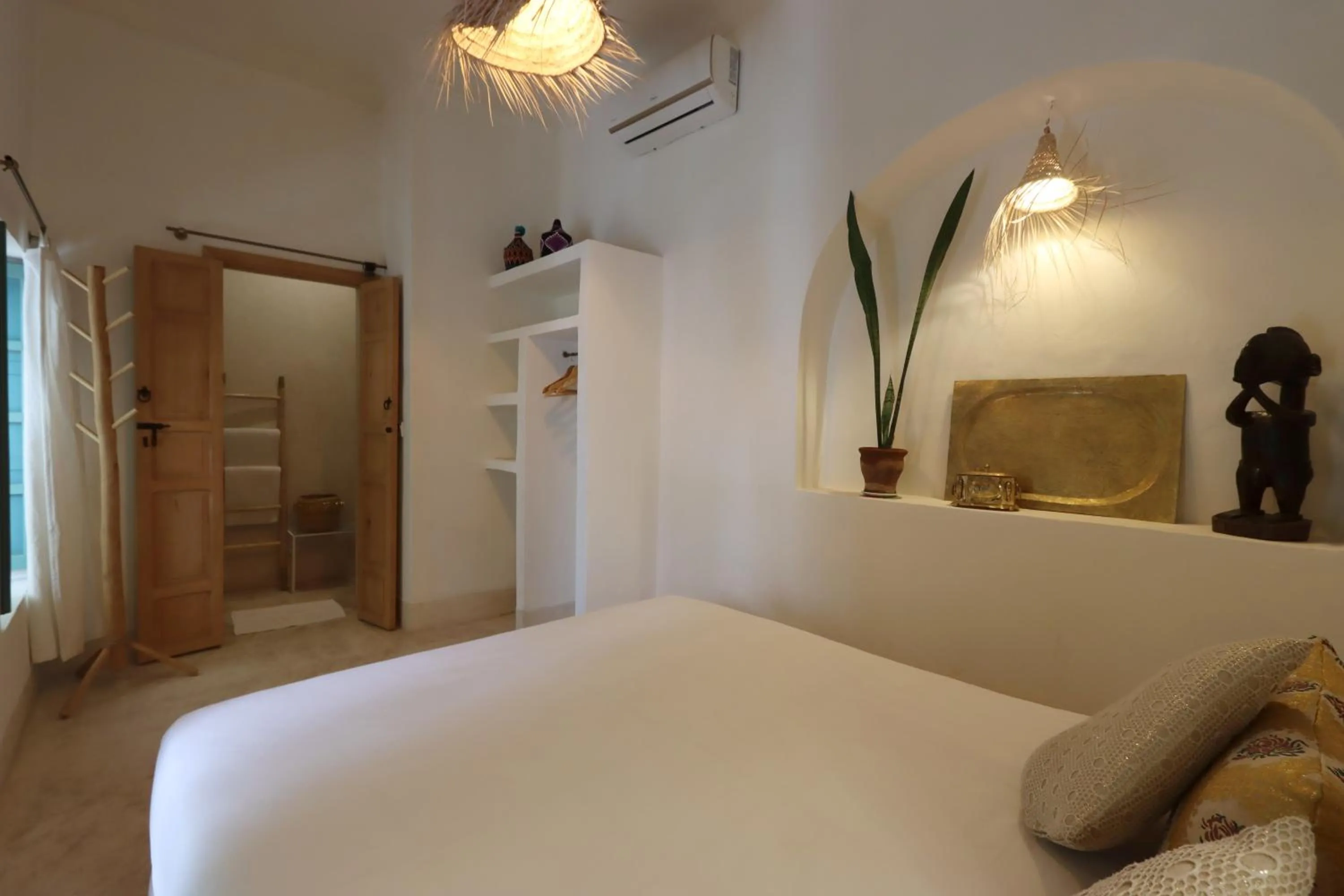 Bed in Riad NaaNaa Bed & Breakfast