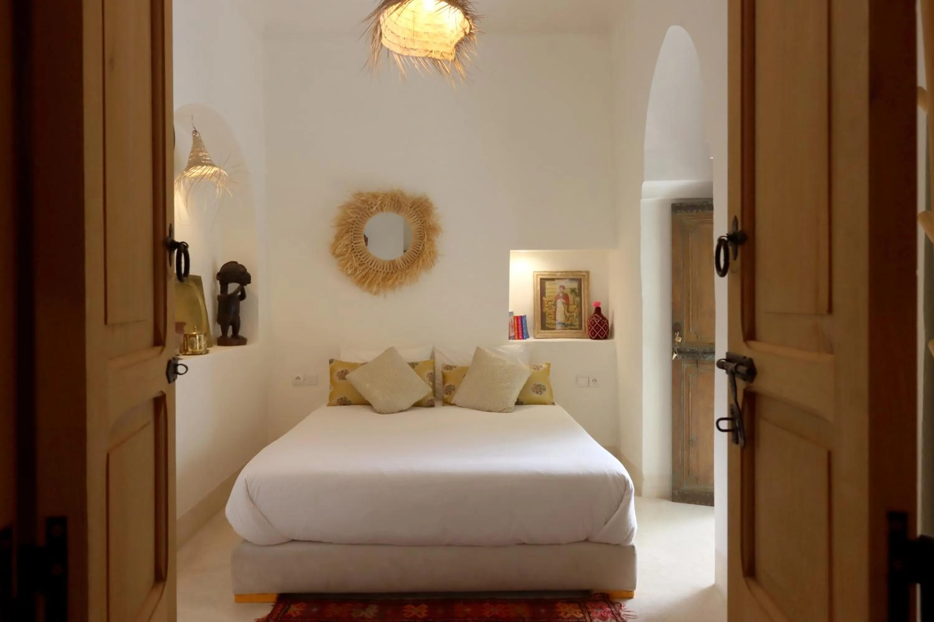 Bed in Riad NaaNaa Bed & Breakfast