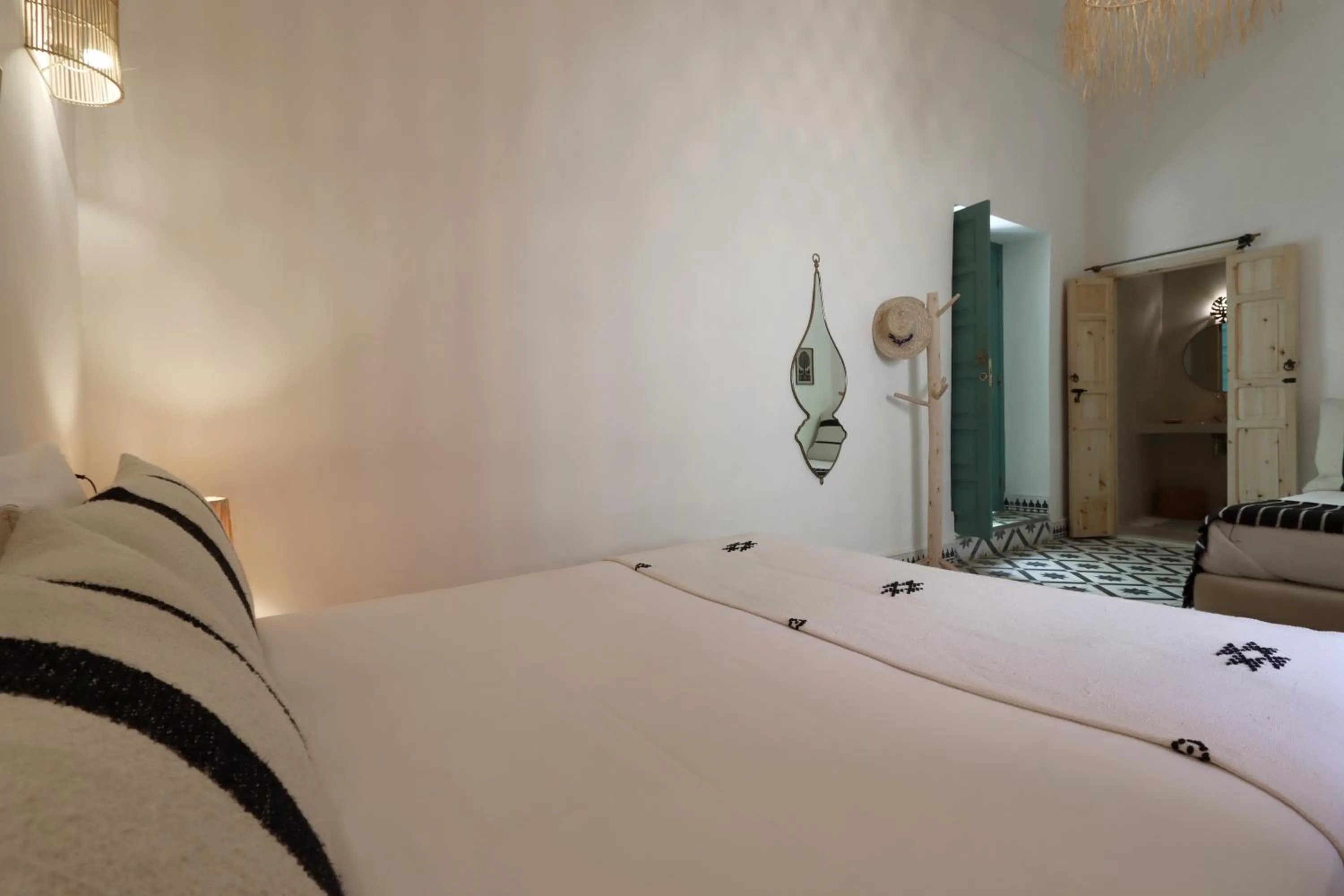 Bed in Riad NaaNaa Bed & Breakfast