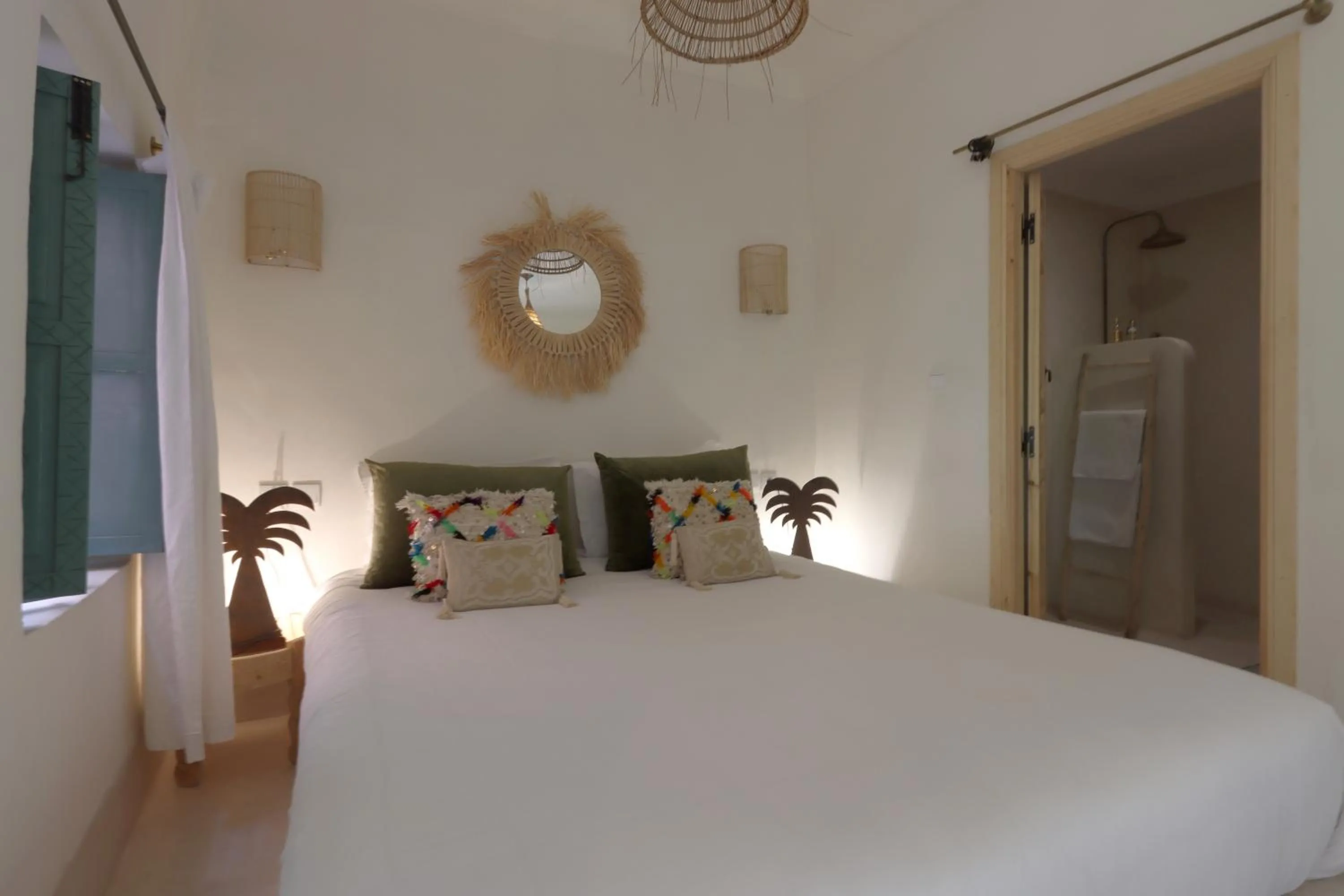 Bed in Riad NaaNaa Bed & Breakfast