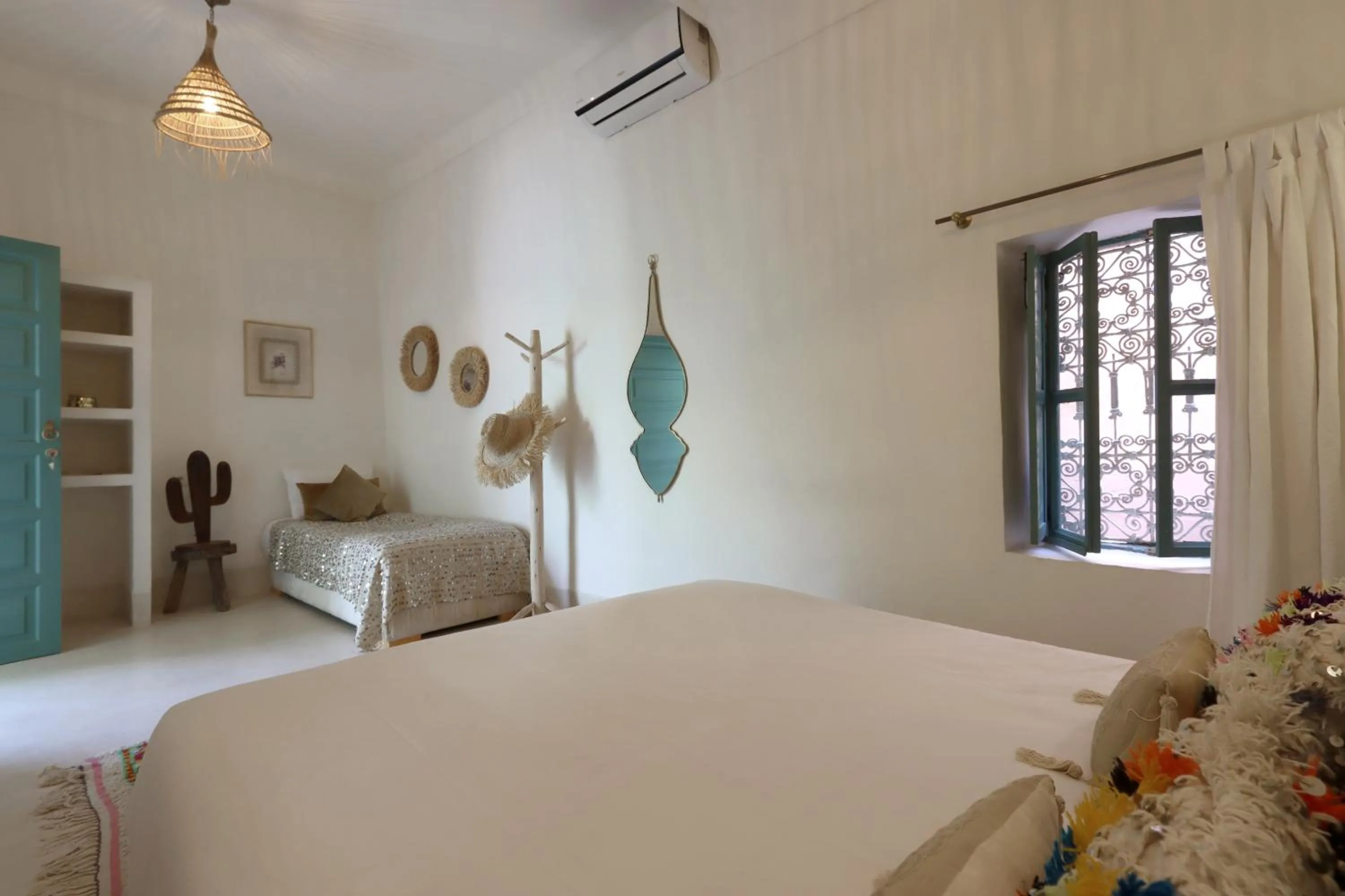 Bed in Riad NaaNaa Bed & Breakfast