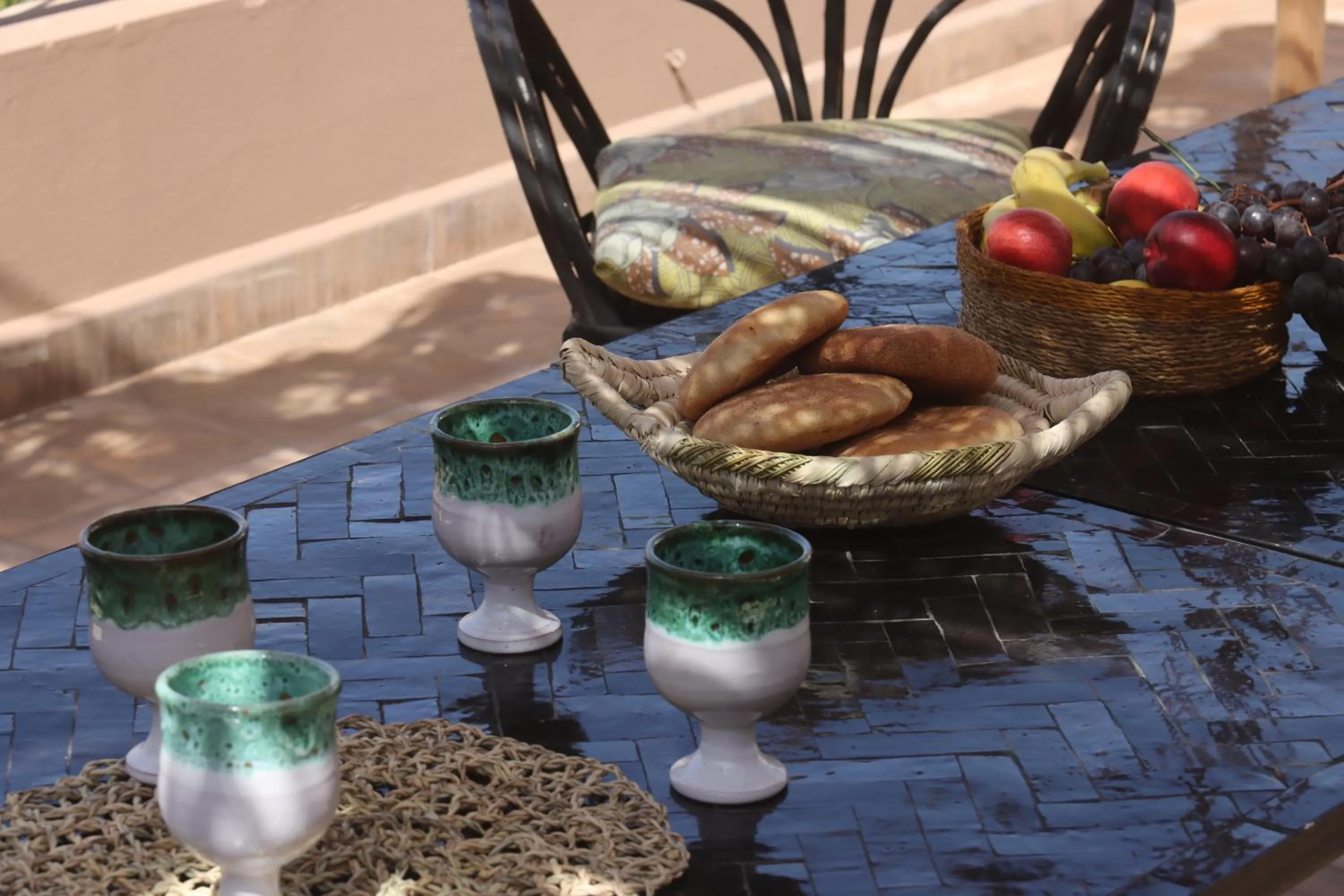 Dining area in Riad NaaNaa Bed & Breakfast