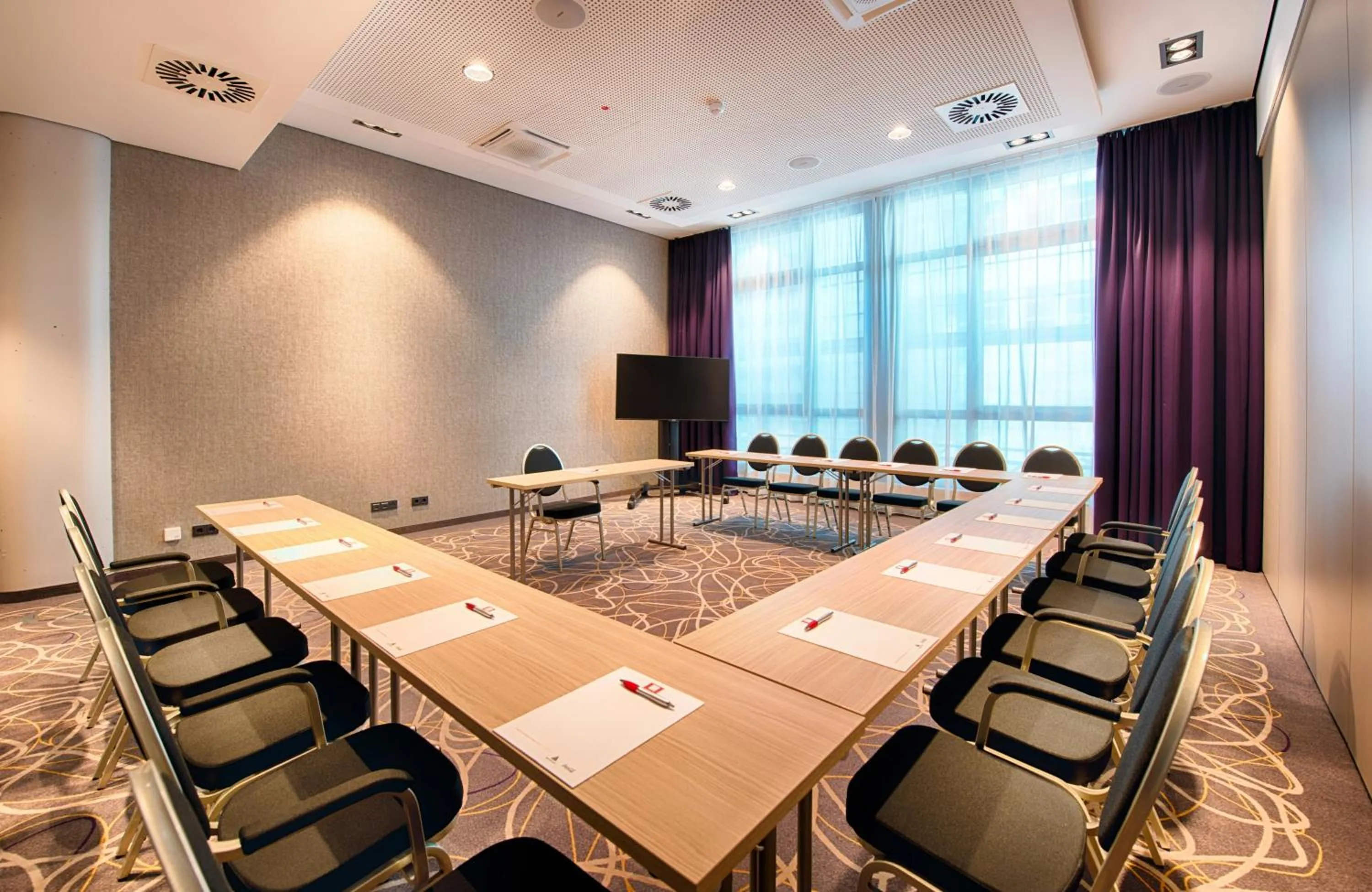 Meeting/conference room in Leonardo Hotel Wolfsburg City Center