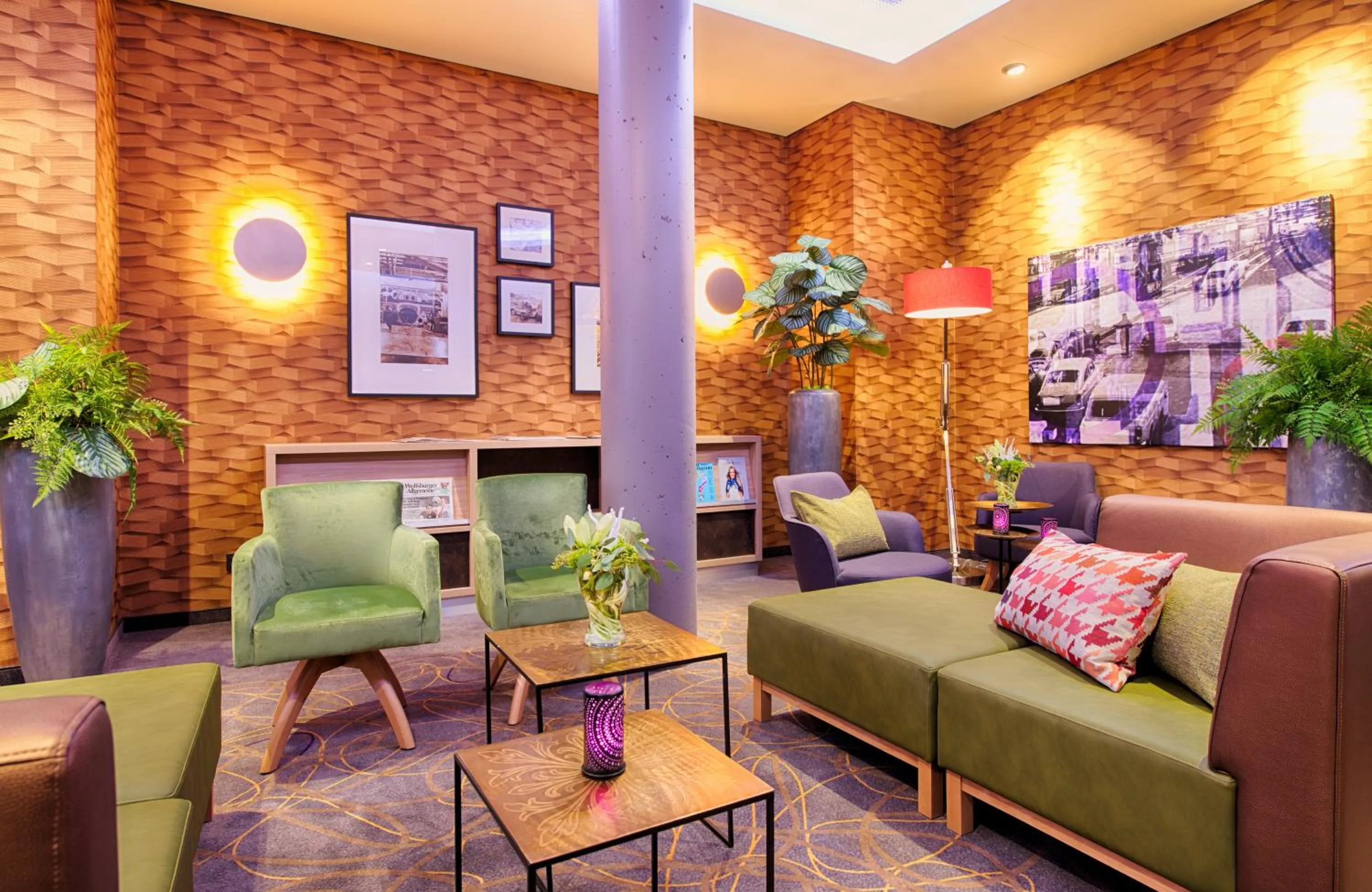 Lobby or reception in Leonardo Hotel Wolfsburg City Center