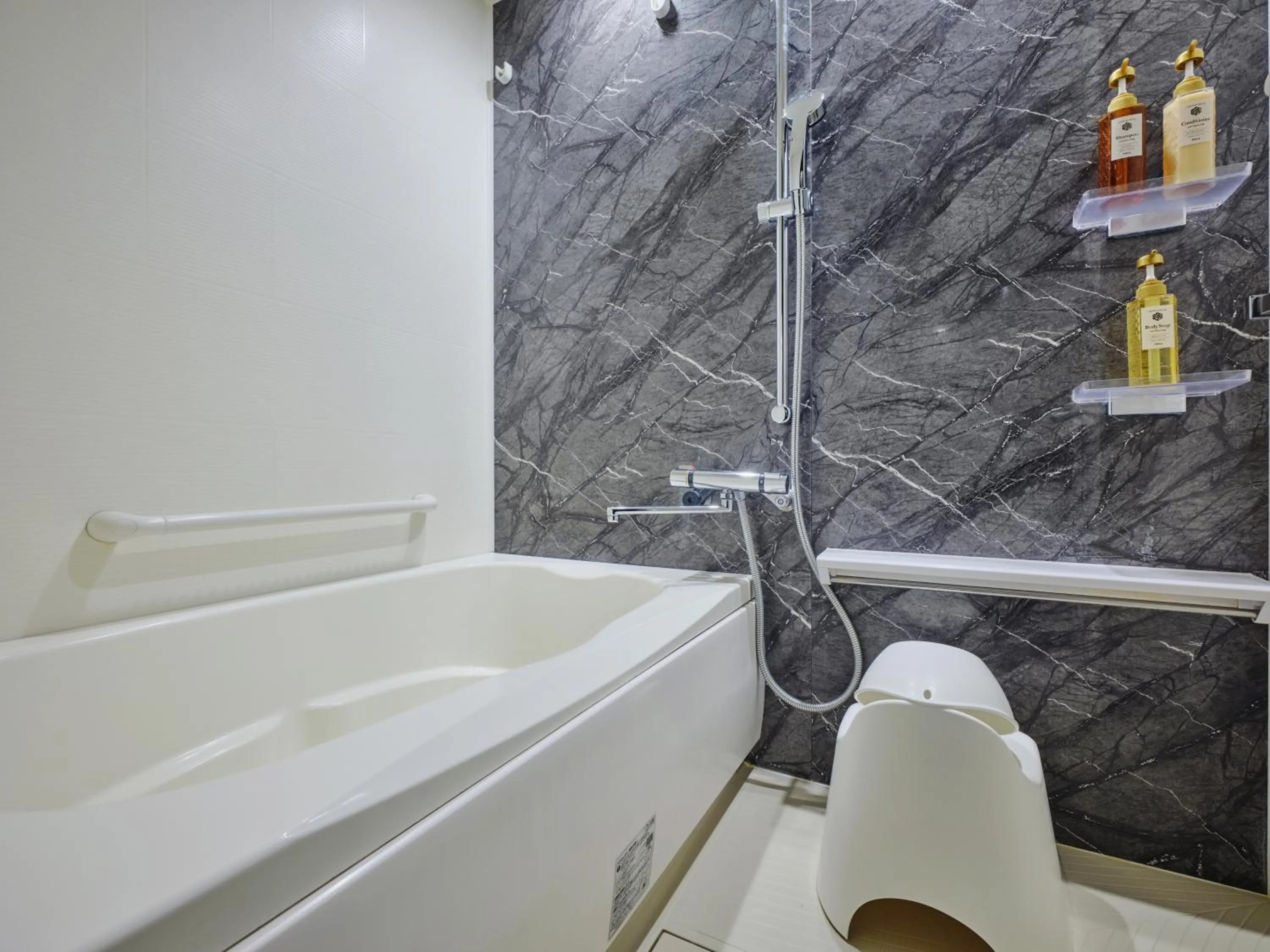 MONday Apart Nihonbashi Ningyocho