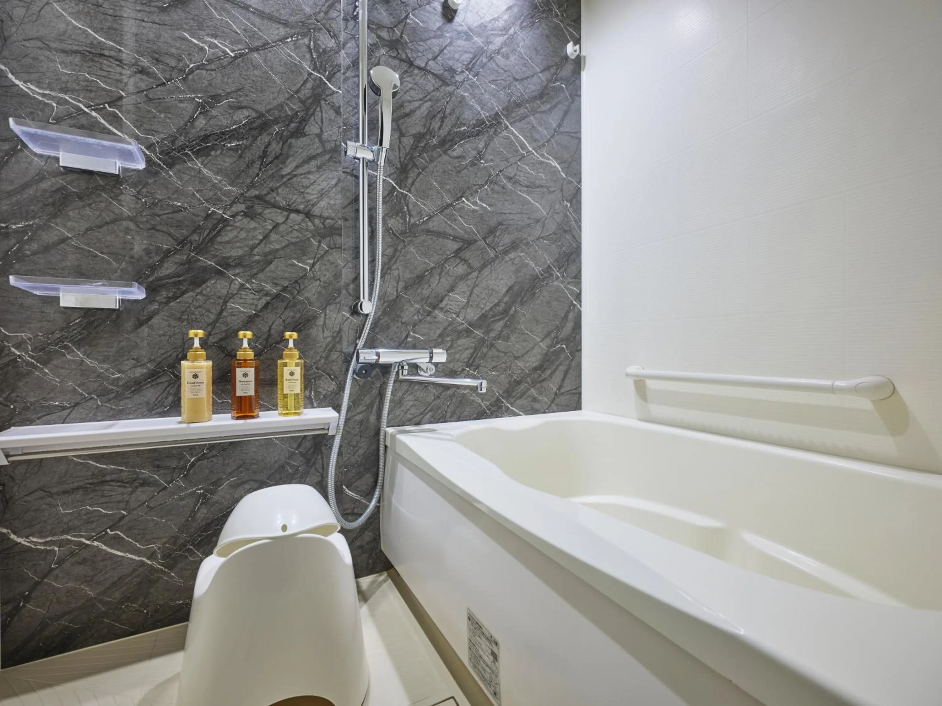 MONday Apart Nihonbashi Ningyocho