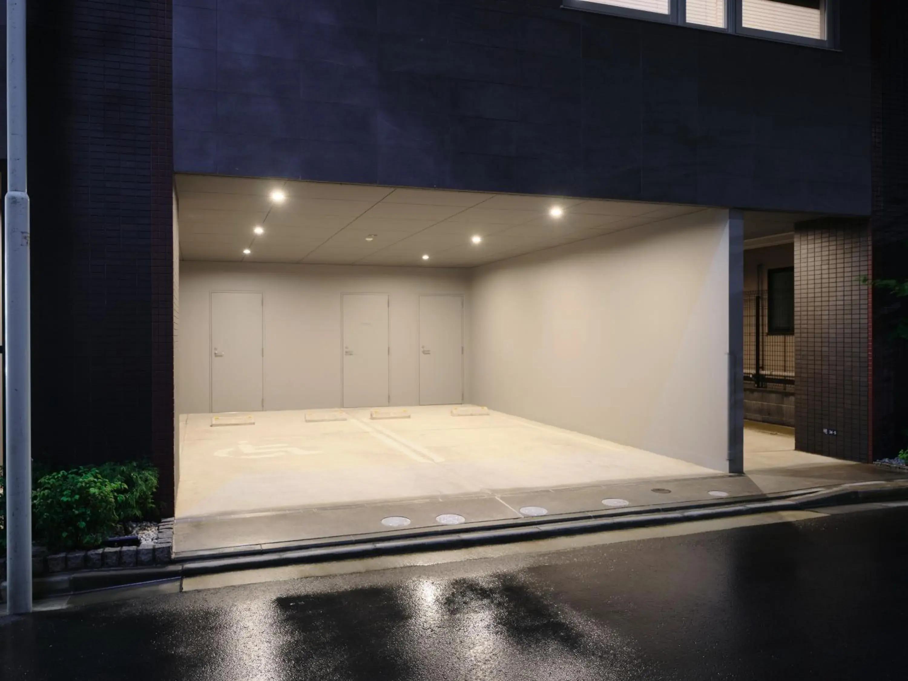 Parking, Bed in MONday Apart Nihonbashi Ningyocho Parking, Bed in MONday Apart Nihonbashi Ningyocho