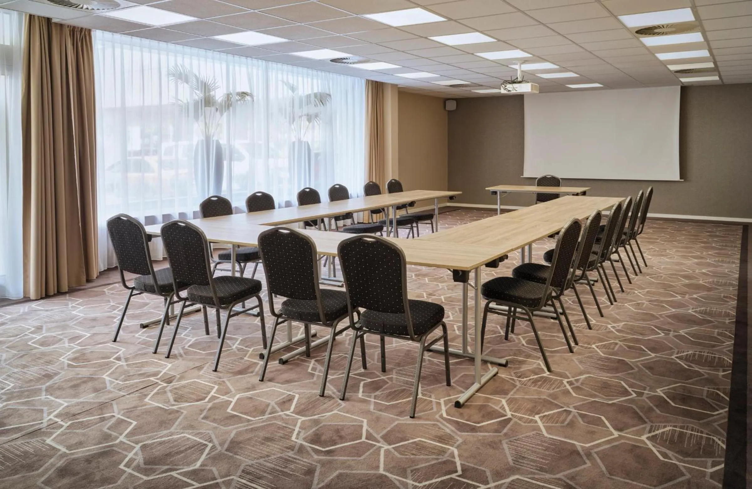 Meeting/conference room in Leonardo Hotel Hamburg City Nord