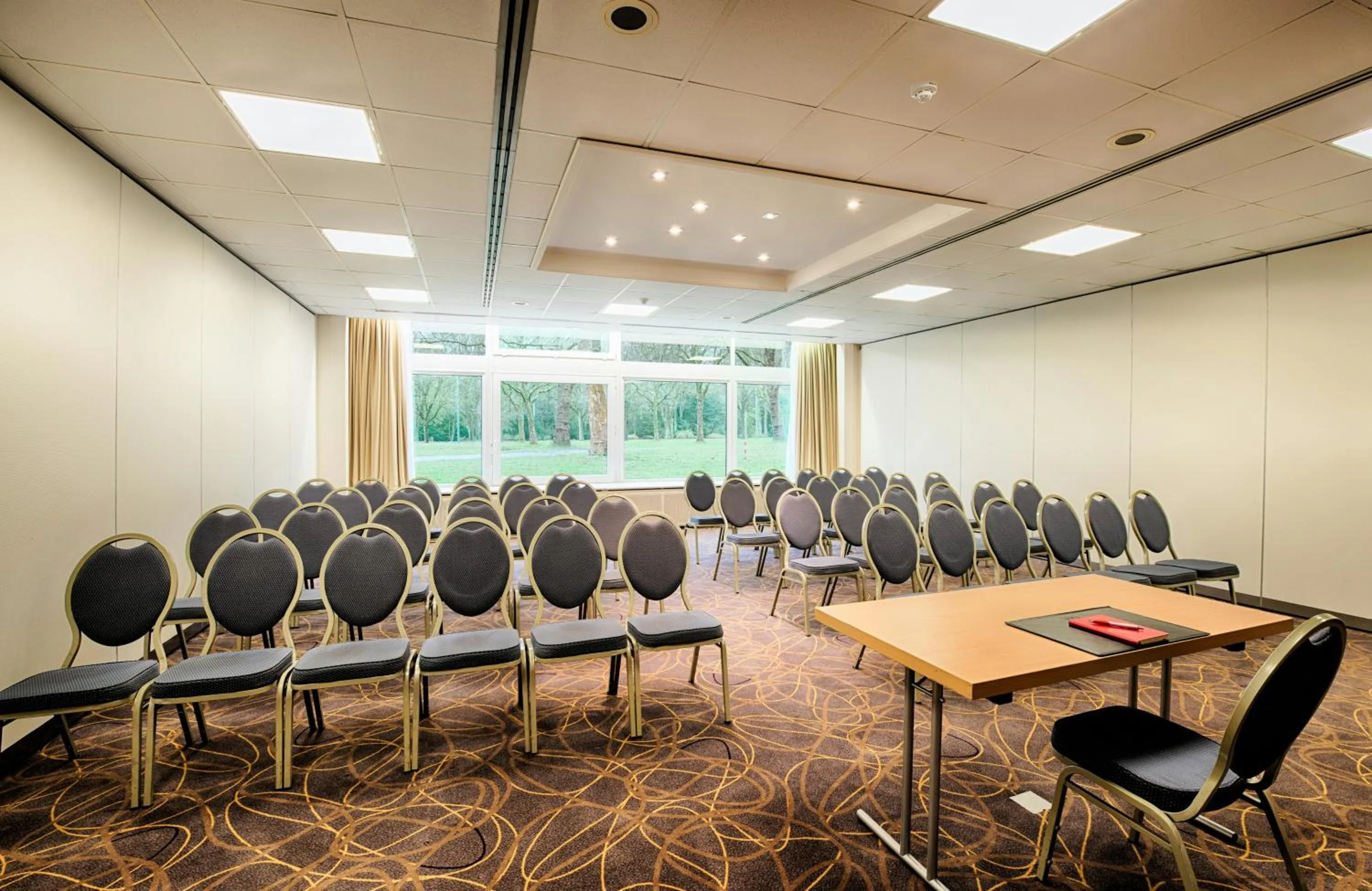 Meeting/conference room in Leonardo Hotel Hamburg City Nord
